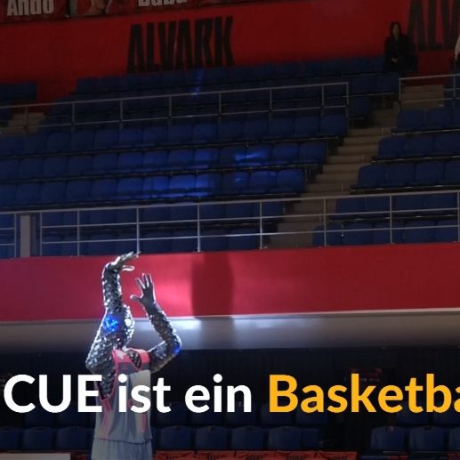 Roboter CUE trifft seine Freiwürfe zielsicher.
