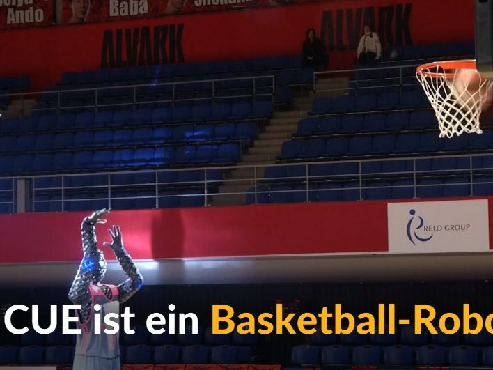 Roboter CUE trifft seine Freiwürfe zielsicher.