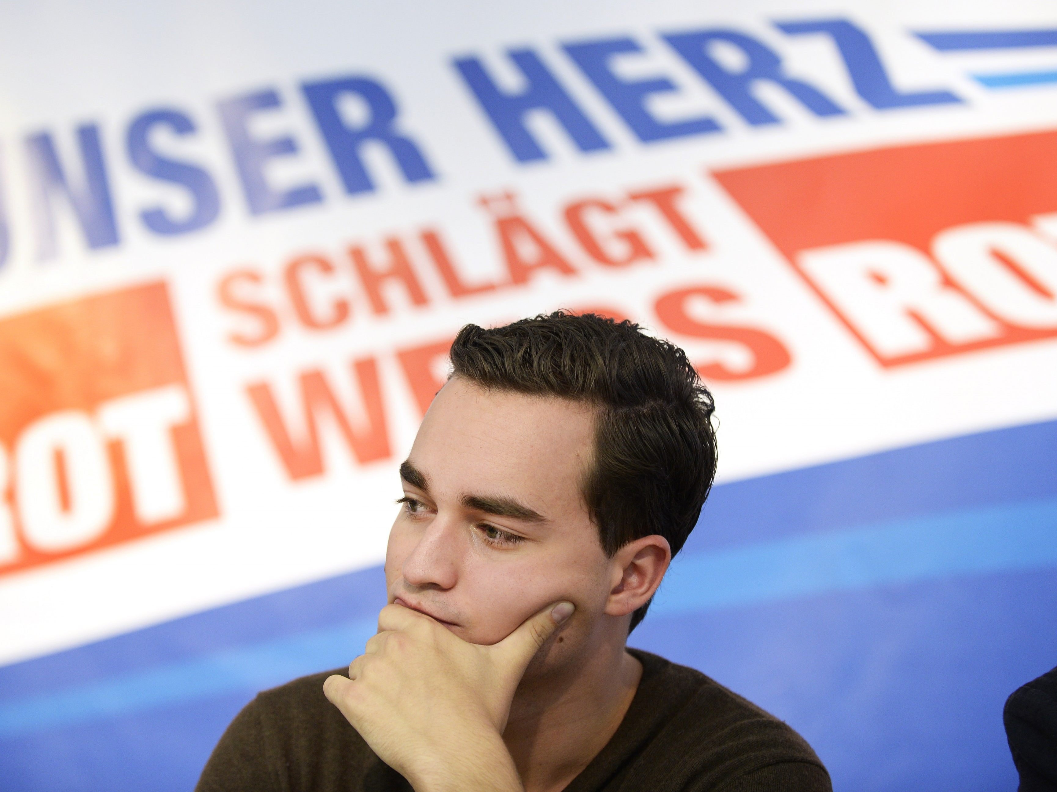 FPÖ-Bildungssprecher Maximilian Krauss äußert sich kritisch zur geplanten Soros-Uni in Wien.