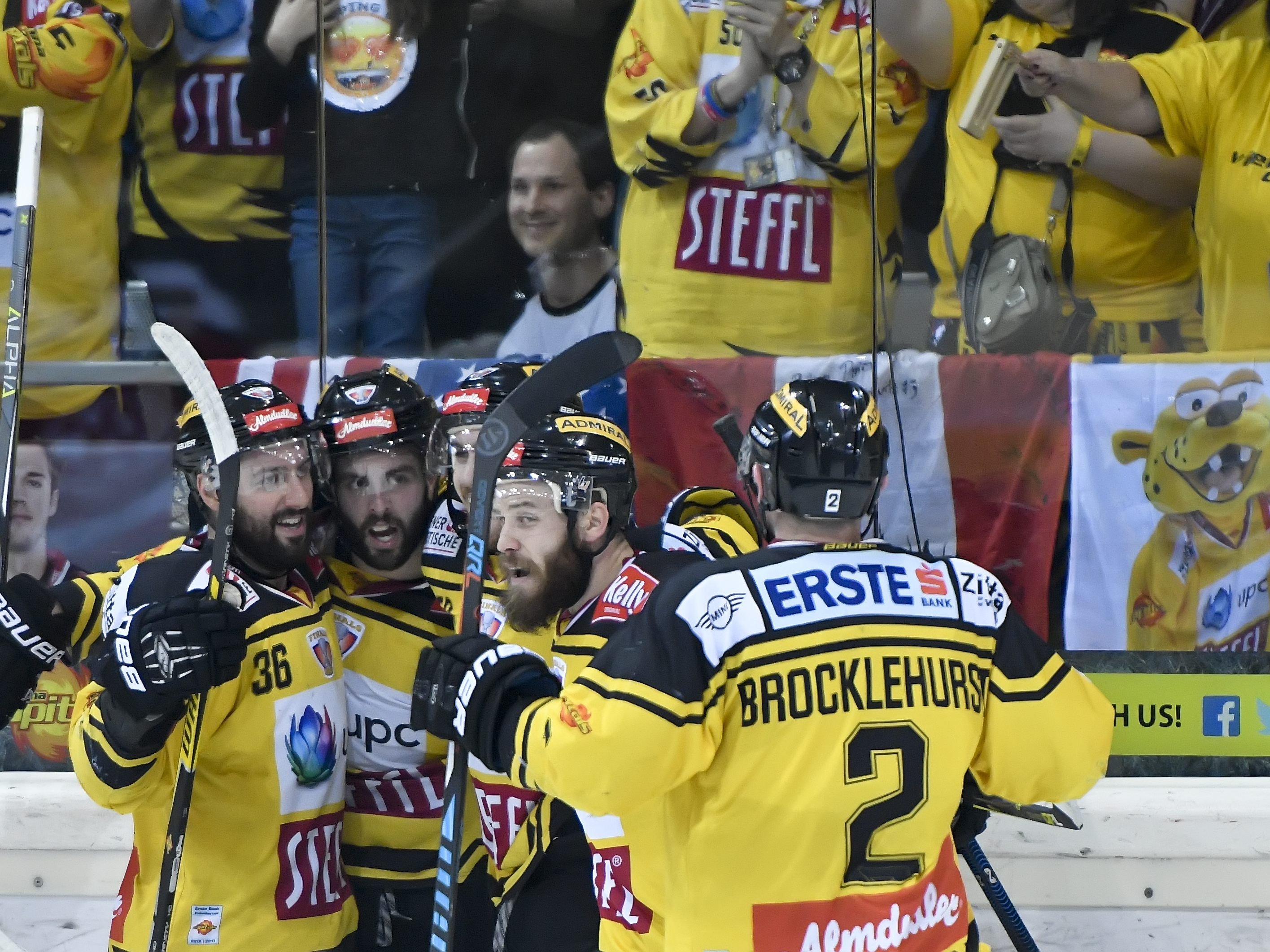 Der Titelverteidiger siegte in Innsbruck in der Verlängerung.