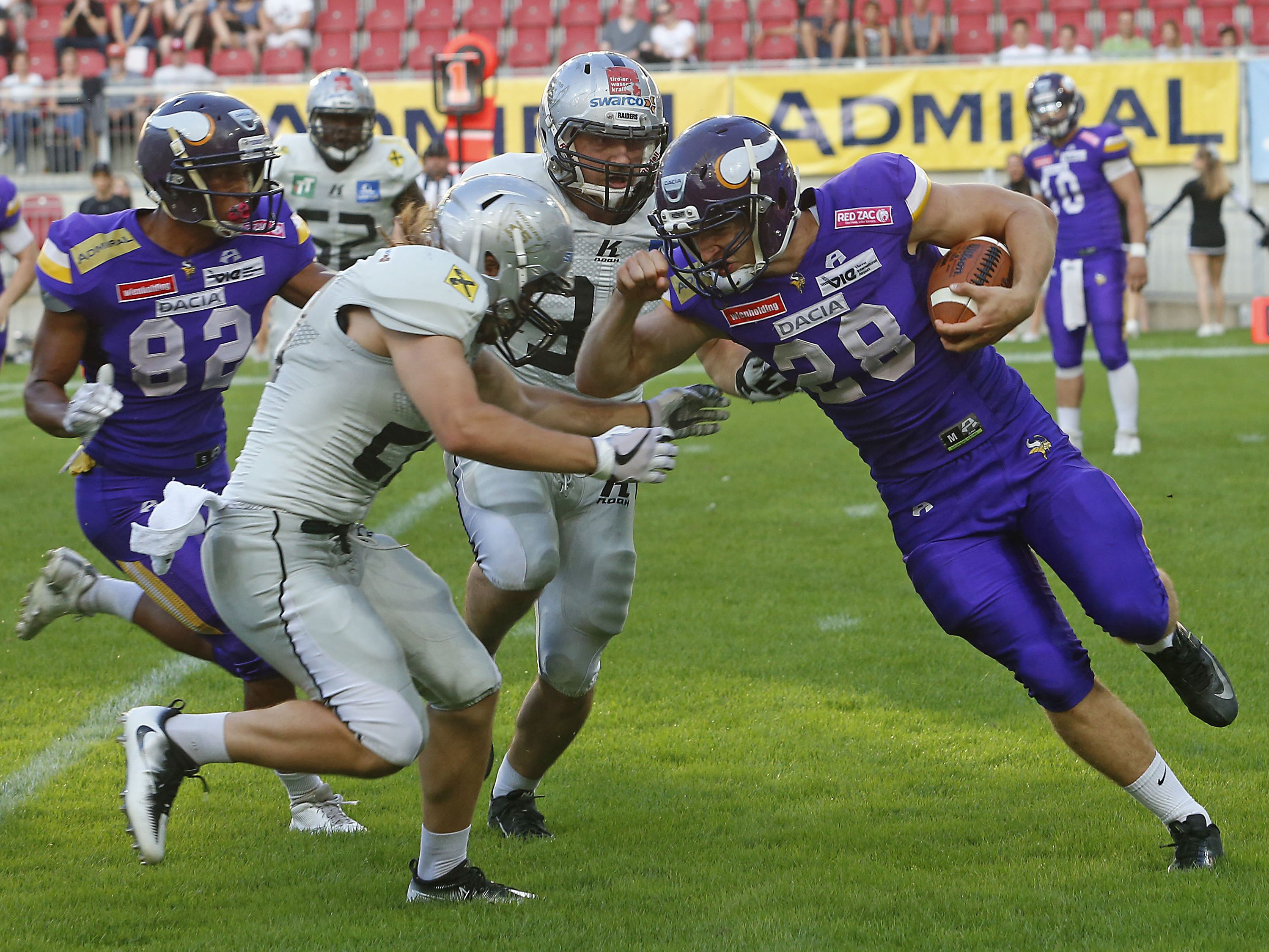 Die AFL startet mit alten Favoriten.