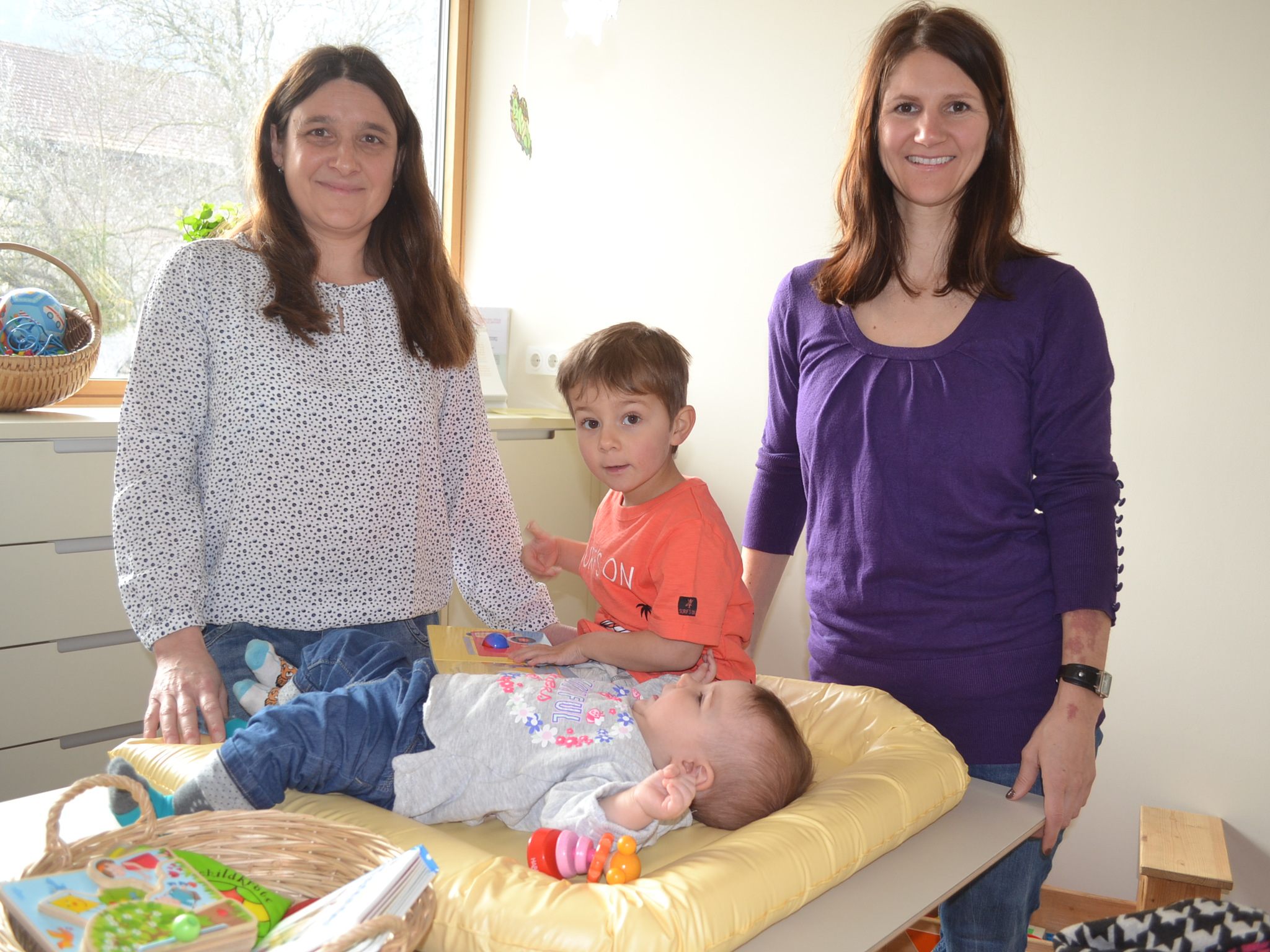 Junge Eltern schätzen das Angebot, unkompliziert und kompetent beraten zu werden. Junge Eltern schätzen das Angebot, unkompliziert und kompetent beraten zu werden.