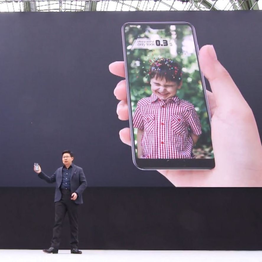 Die Chinesen von Huawei stellen ihre neue P-Serie-Smartphones in Paris vor.