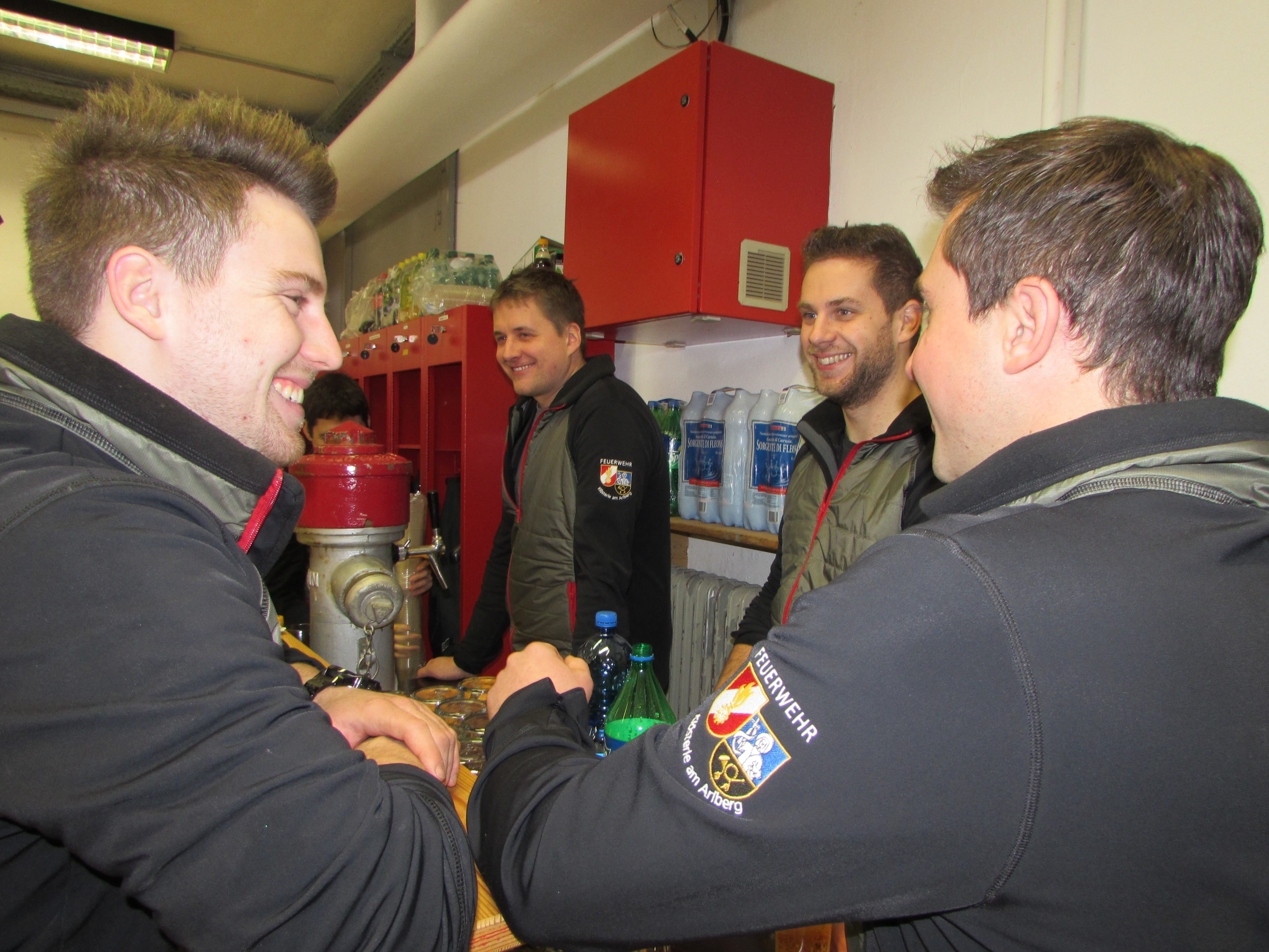 Die Männer der Feuerwehr sind bereit