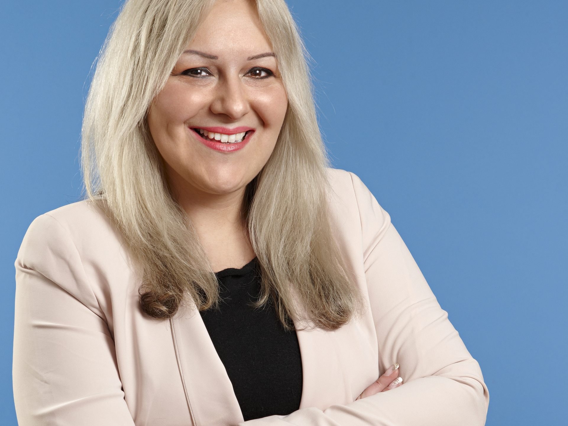 Melina Kloiber (FPÖ) begrüßt die Senkung der Arbeitslosenversicherungsbeiträge. Melina Kloiber (FPÖ) begrüßt die Senkung der Arbeitslosenversicherungsbeiträge.