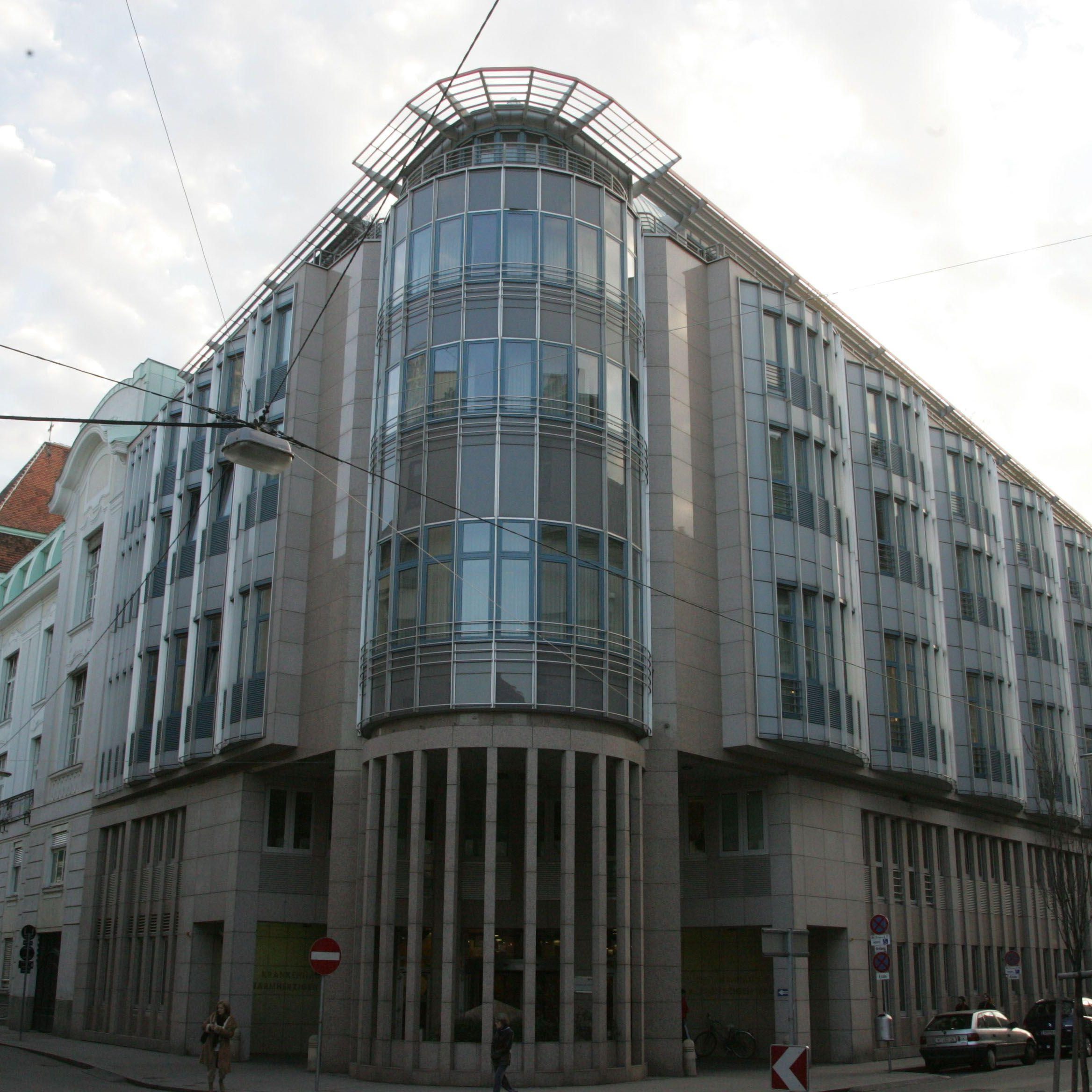 Auch das Krankenhaus der Barmherzigen Brüder wird von den Kürzungen betroffen sein