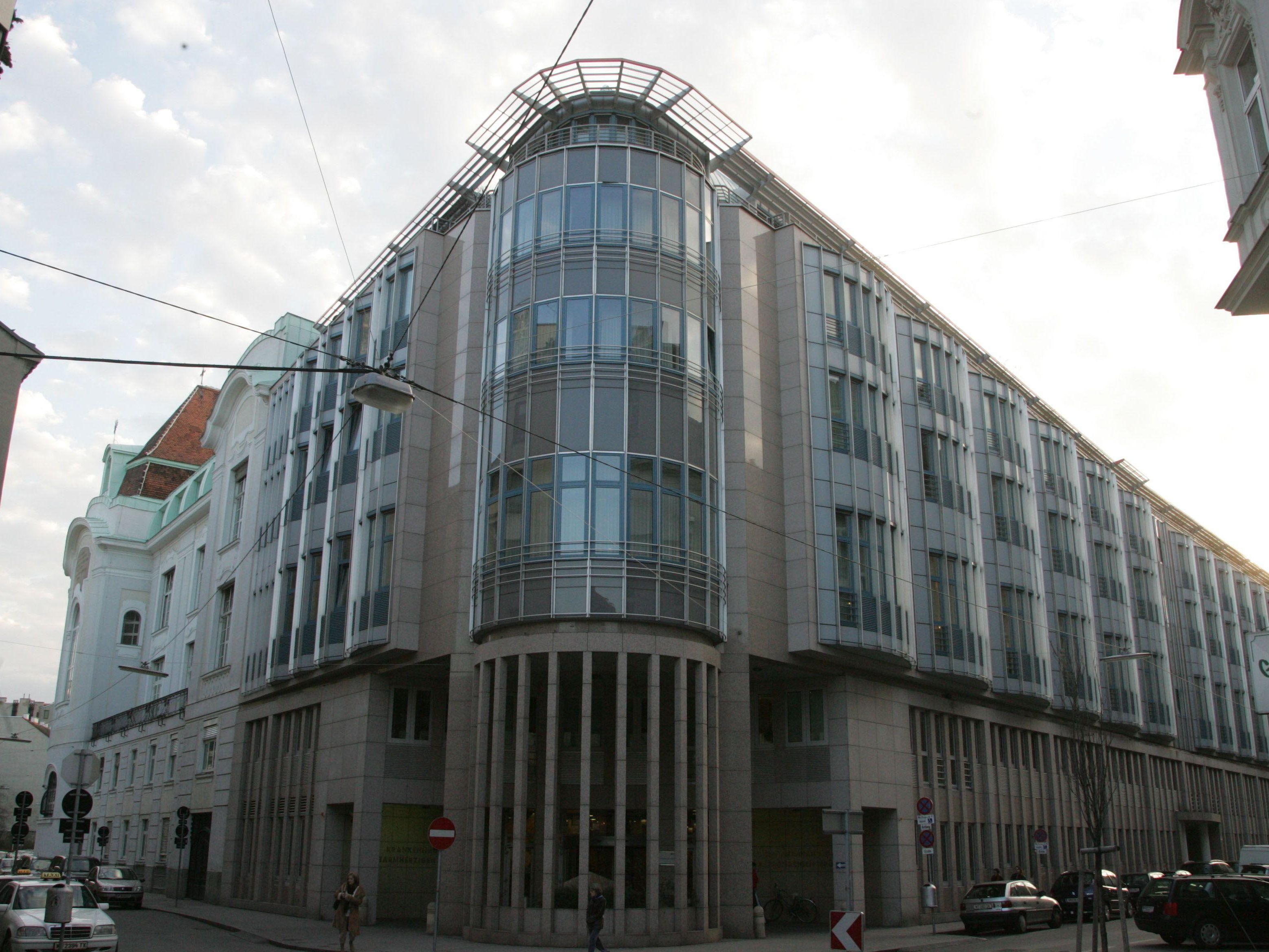 Auch das Krankenhaus der Barmherzigen Brüder wird von den Kürzungen betroffen sein