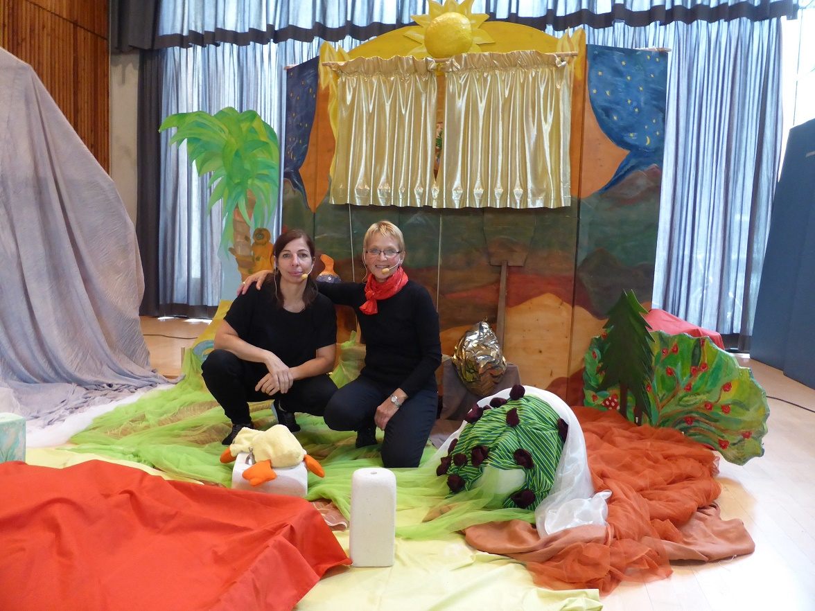 Puppenspielerinnen Margit und Christl