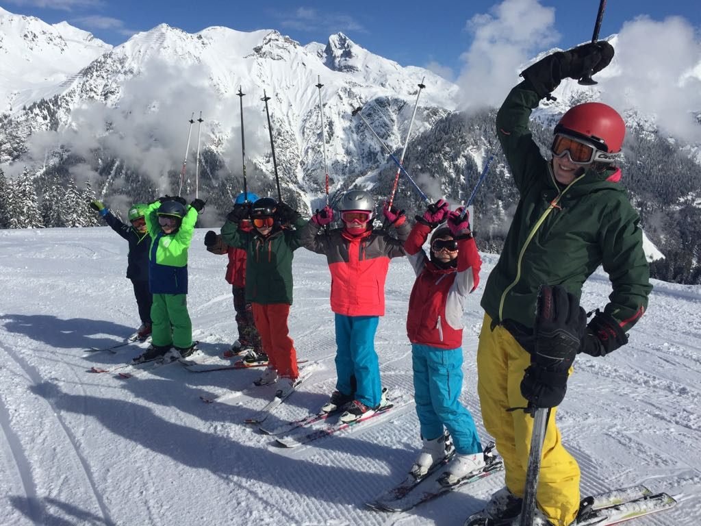 Pistengaudi statt Schulalltag genossen die Bingser Volksschüler am Sonnenkopf