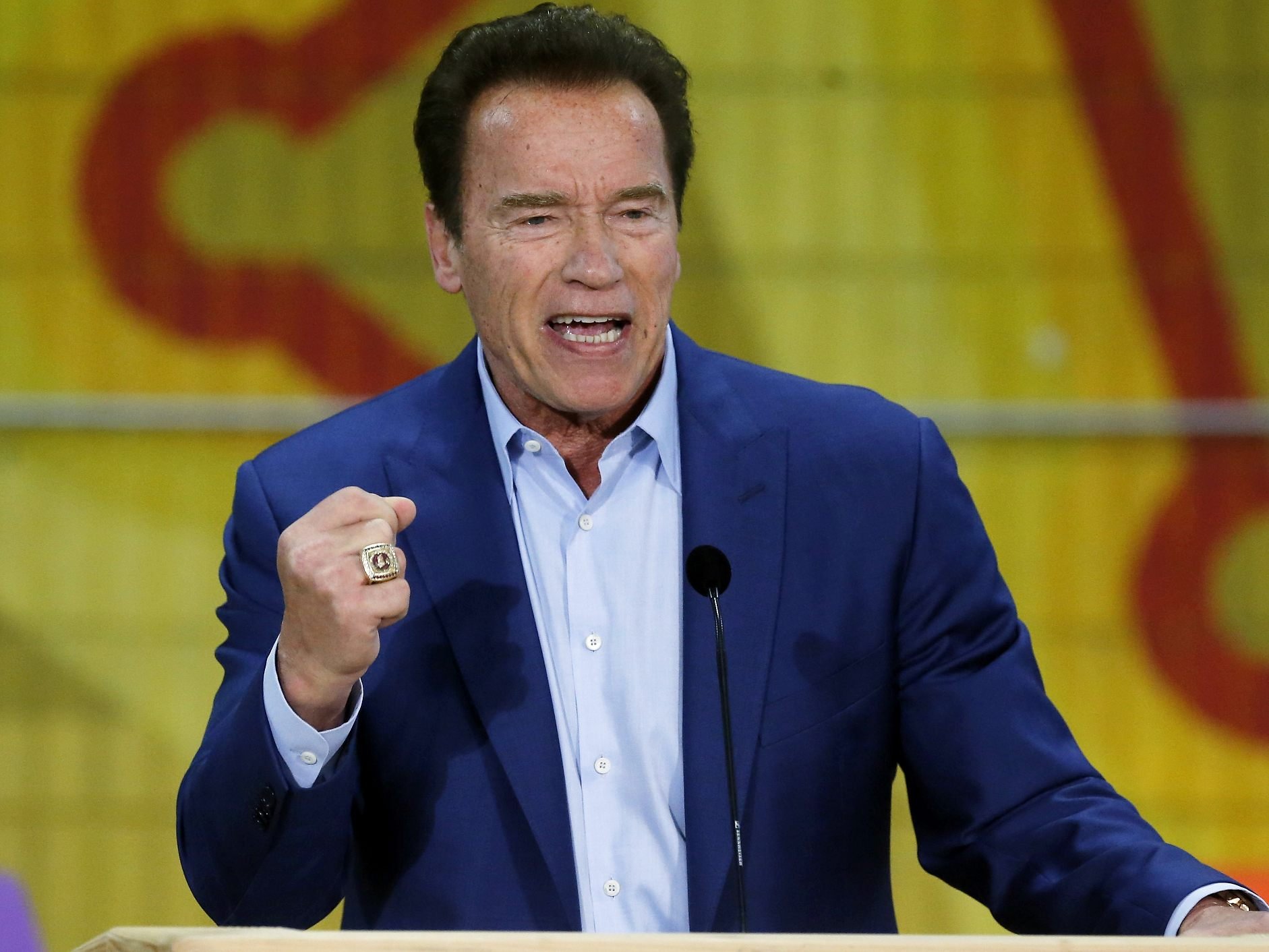 Schwarzenegger musste am Herzen operiert werden. Schwarzenegger musste am Herzen operiert werden.