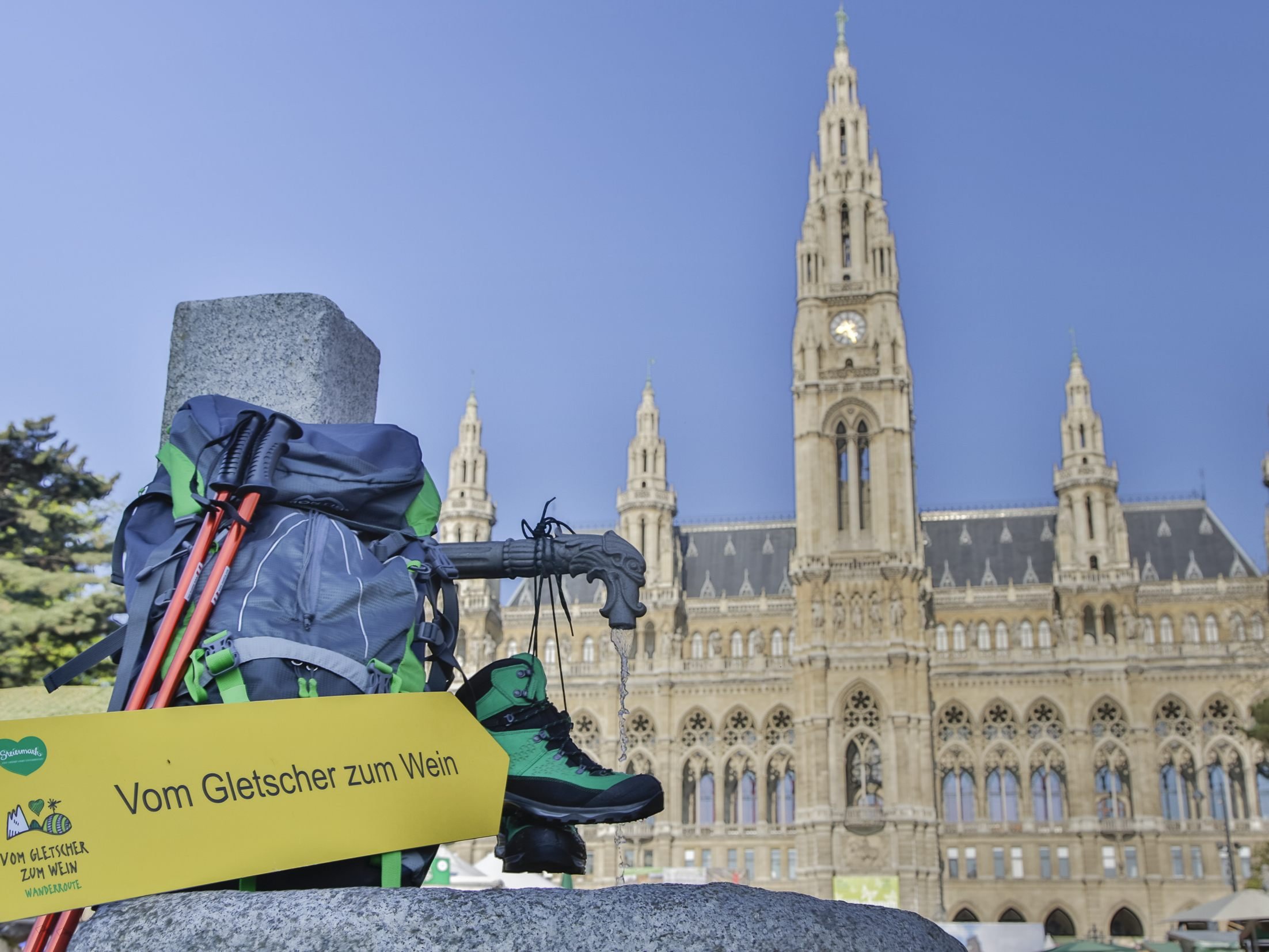 Vor dem Wiener Rathausplatz geht bald wieder beim Steiermark-Frühling die Post ab
