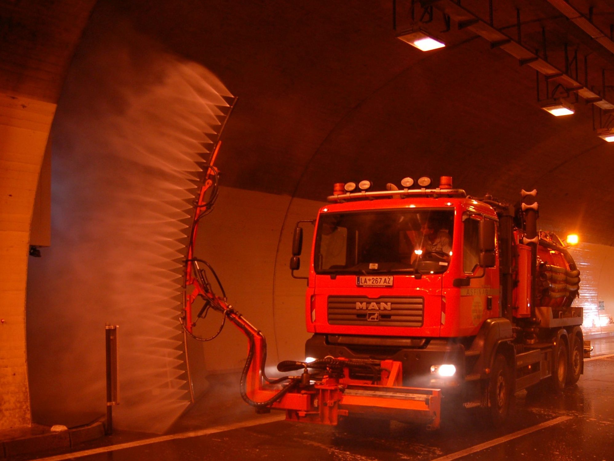 In der ncht zu Dienstag beginnt der Frühjahrsputz in den Vorarlberger Tunnel. In der ncht zu Dienstag beginnt der Frühjahrsputz in den Vorarlberger Tunnel.