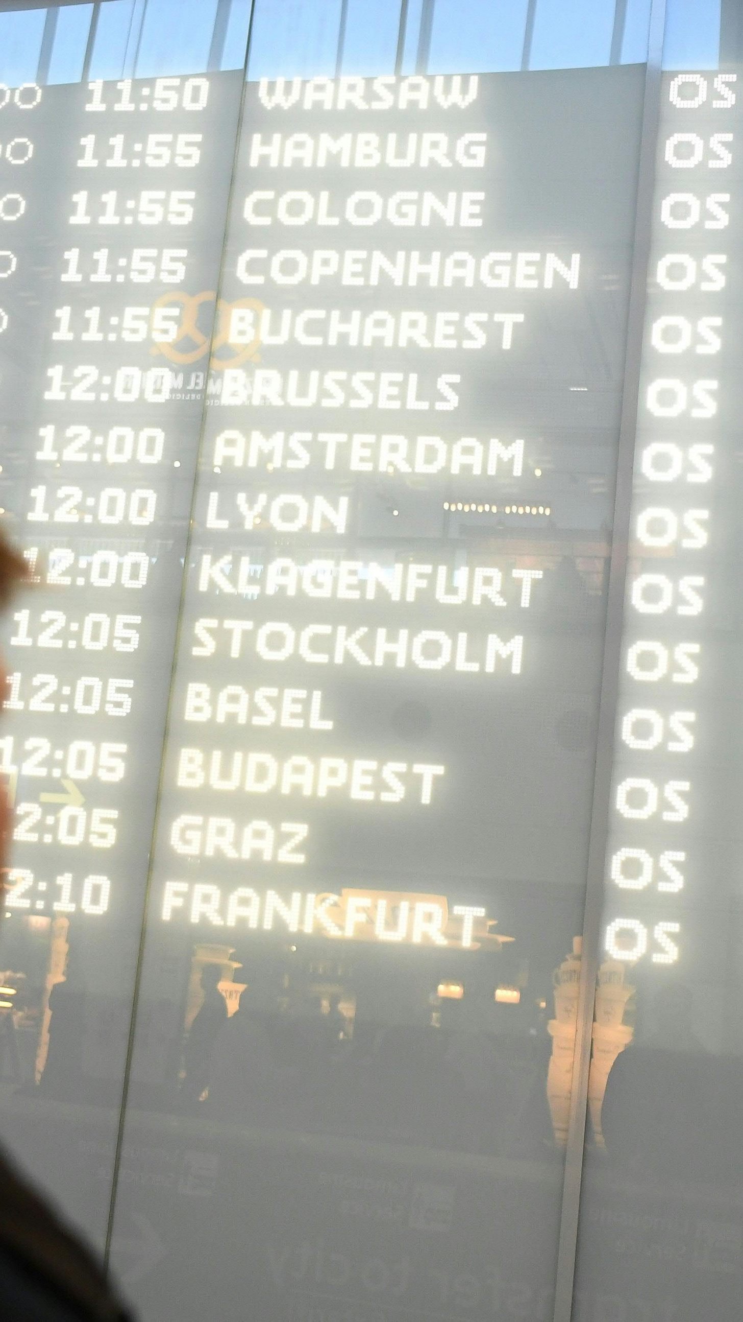 150 Flüge mussten wegen der AUA_Betriebsversammlung ausfallen.