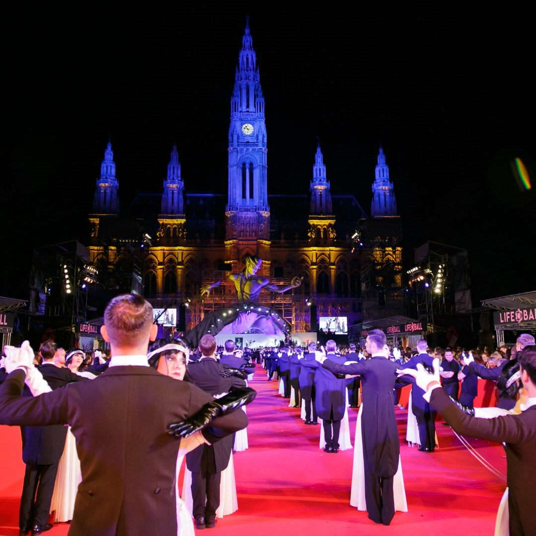 Es werden wieder Debütanten für den Life Ball in Wien gesucht.