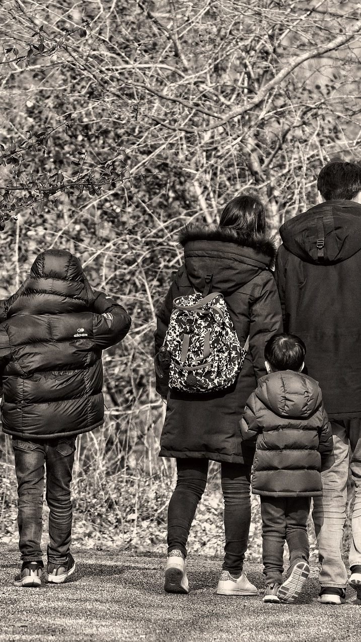 Damit die ganze Familie den Ausflug genießen kann, gibt es die besten Ziele rund um Wien nun in einem Buch.