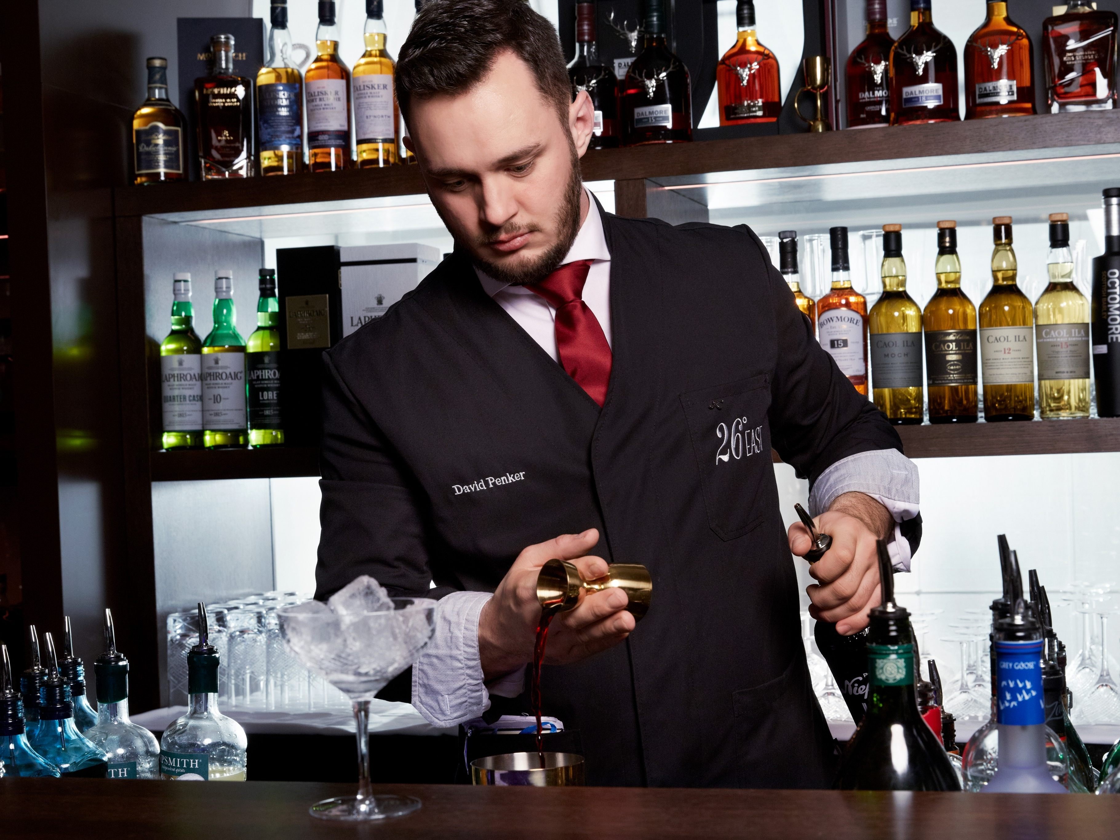 Im Palais Hansen Kempinski in Wien werden nun innovative Cocktails gemixt. Im Palais Hansen Kempinski in Wien werden nun innovative Cocktails gemixt.