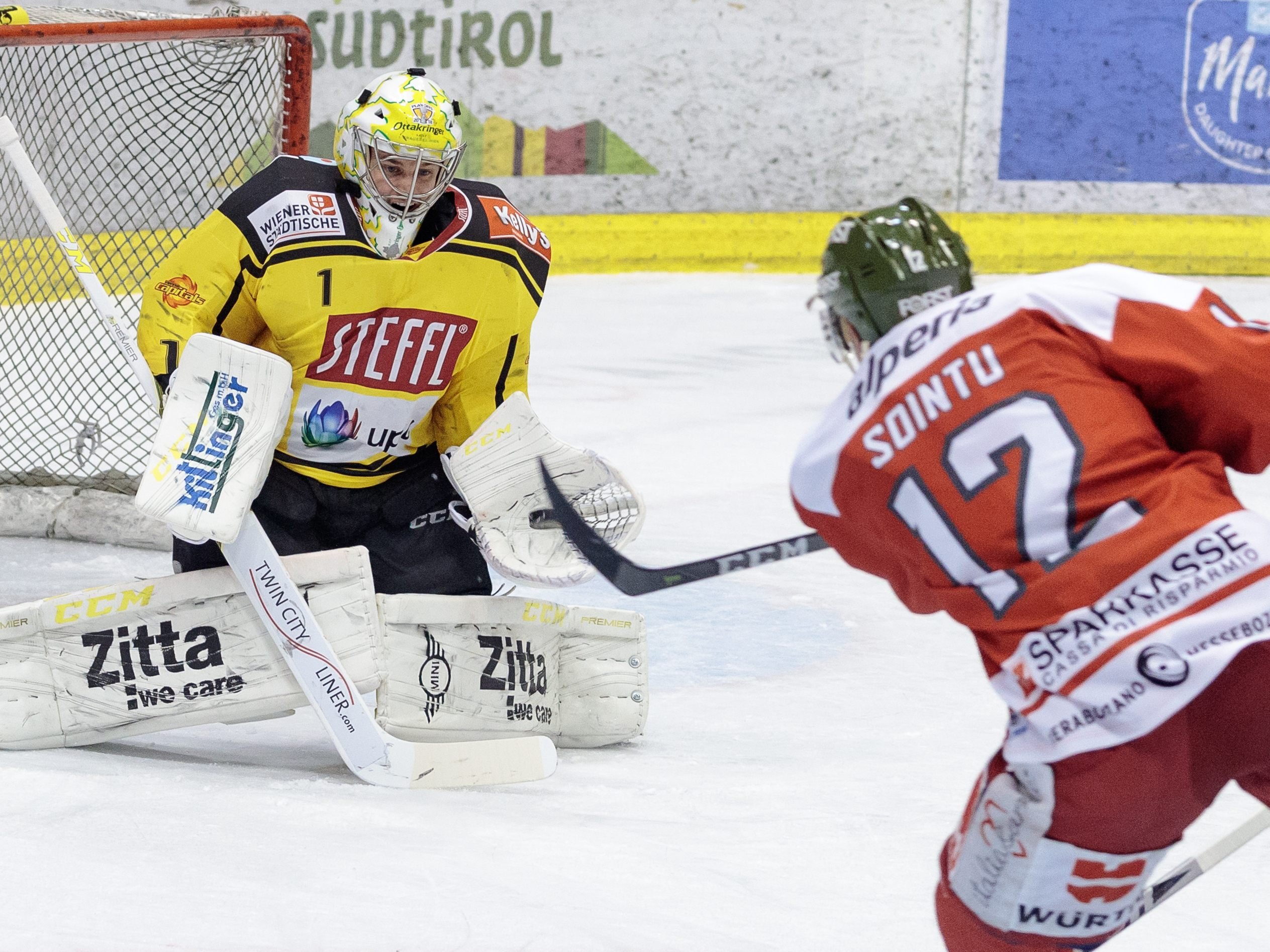 Die Vienna Capitals mussten in der "best of seven"-Serie ein Heimspiel abgeben. Die Vienna Capitals mussten in der "best of seven"-Serie ein Heimspiel abgeben.