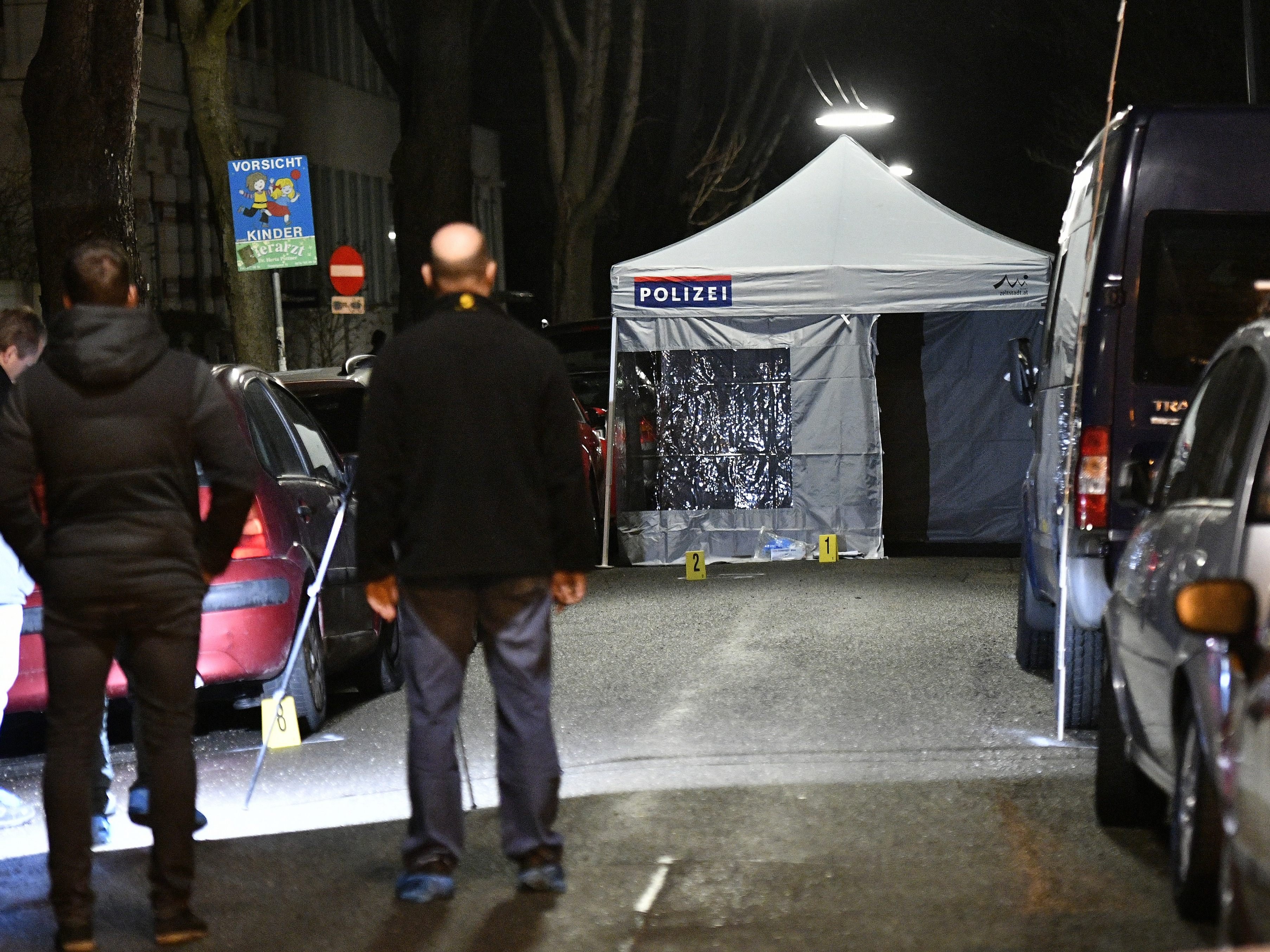 Vor dem Haus des iranischen Botschafters in Wien wurde Sonntagnacht ein Messerangreifer erschossen.