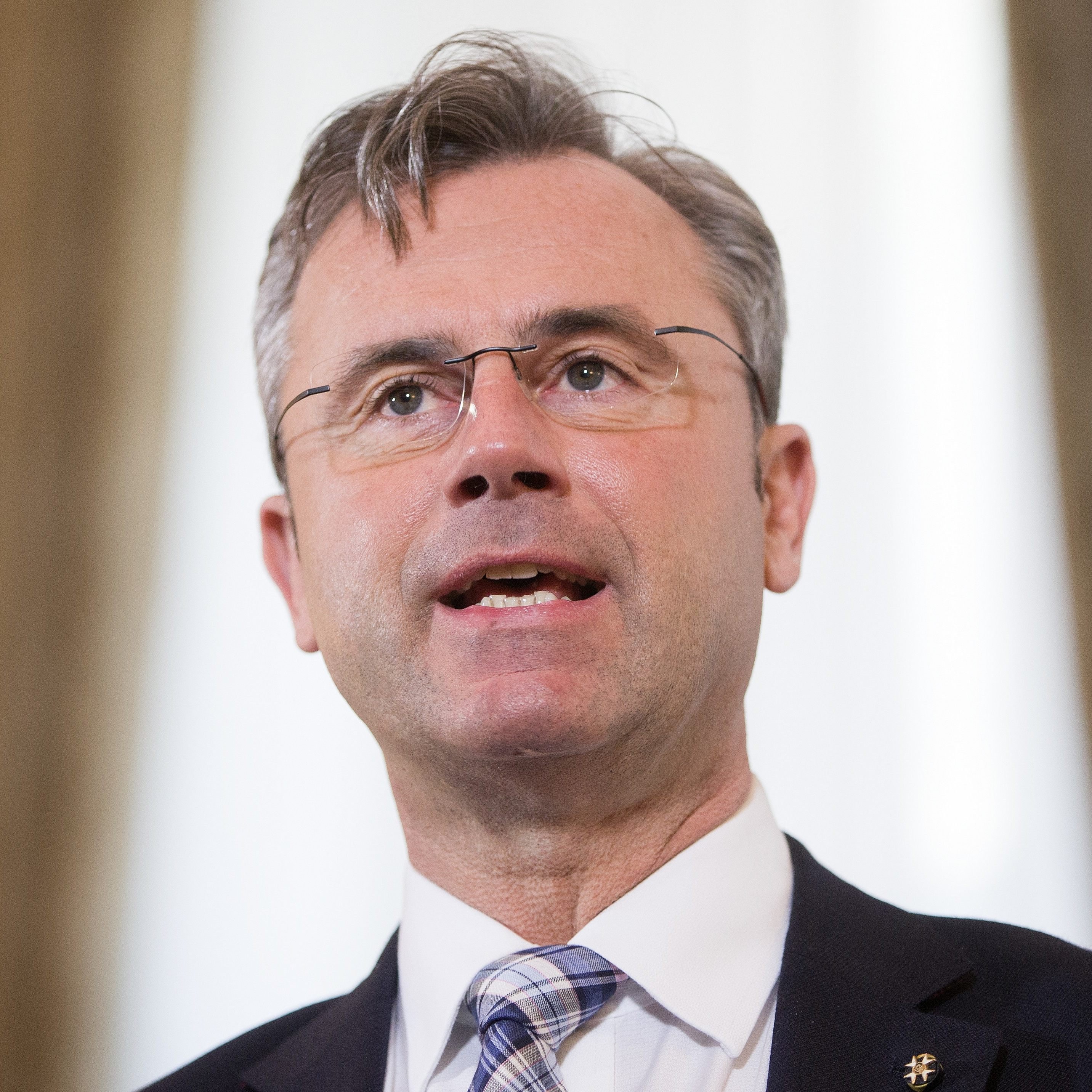 Norbert Hofer sieht den Verkauf von Laudamotion gelassen.