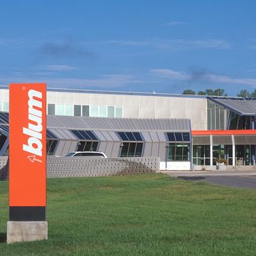 Das Blum-Werk, das in den USA steht.