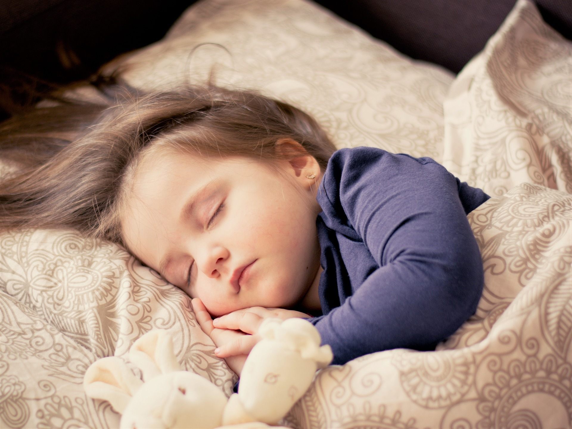 Schlafen wie ein Baby tun nur die wenigsten Österreicher - viele wachen mehrmals die Nacht auf.