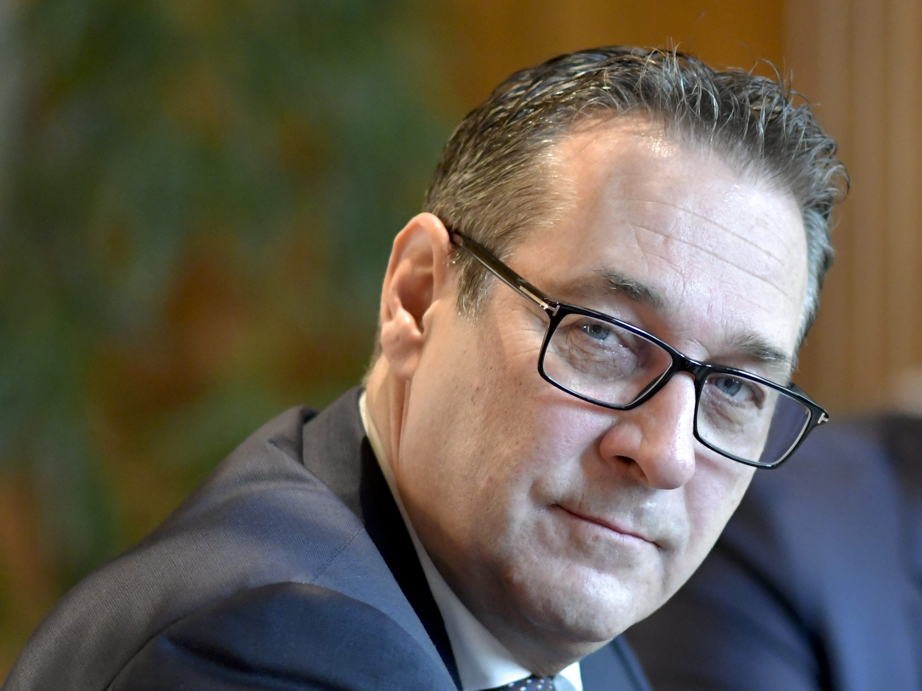 Durch Kurz China-Besuch wird Strache für eine Woche zum Regierungschef.