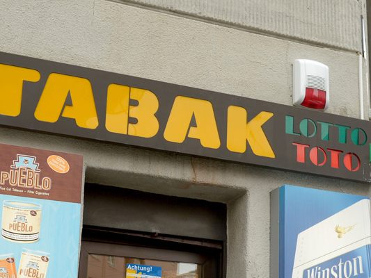 Ein 27-Jähriger wollte eine Trafik in Wien-Landstraße überfallen. Ein 27-Jähriger wollte eine Trafik in Wien-Landstraße überfallen.