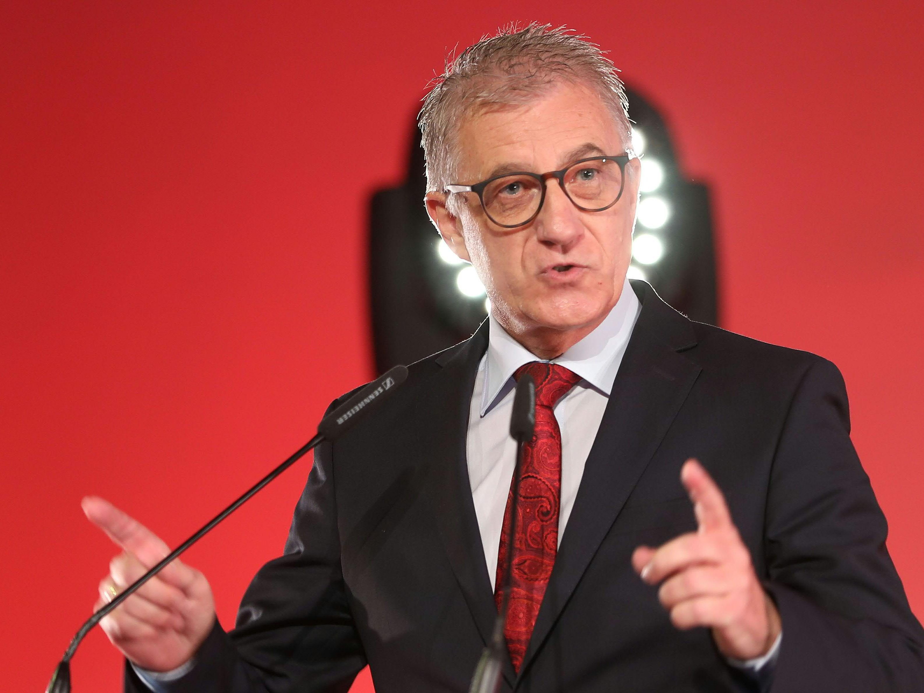 Die SPÖ Salzburg ist mit Spitzenkandidat Walter Steidl in den Wahlkampf gestartet. Die SPÖ Salzburg ist mit Spitzenkandidat Walter Steidl in den Wahlkampf gestartet.