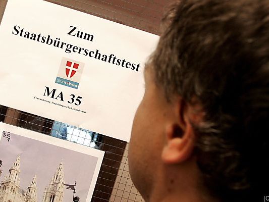 0,68 Einbürgerungen pro 100 ansässigen Ausländern