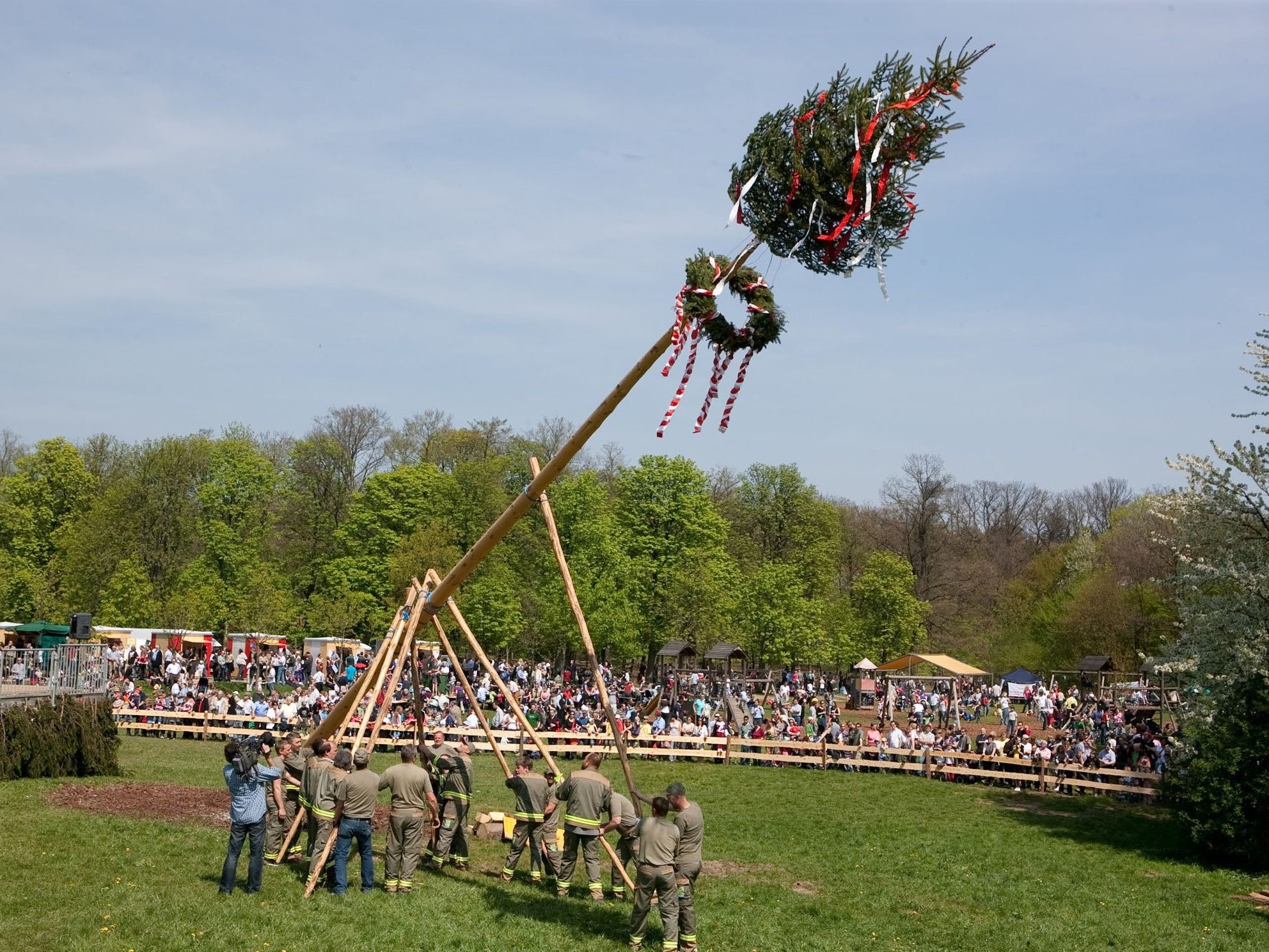 Das Frühlingsfest im Lainzer Tiergarten bietet traditionelles Unterhaltungsprogramm.