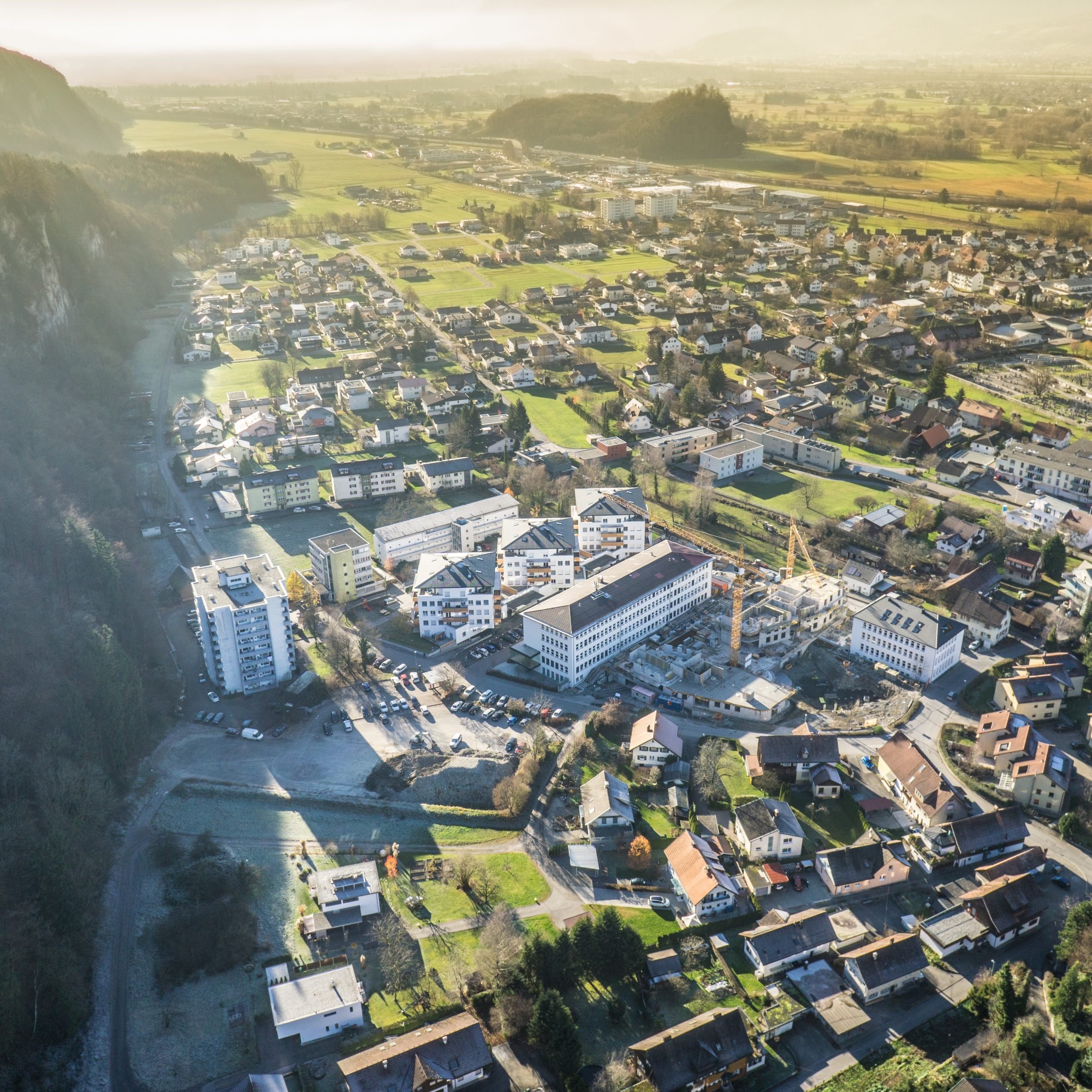 Die "trend fashion textil GmbH" ist ein Tochterunternehmen der Feinjersey Group, die knapp 84 Prozent am Unternehmen hält.