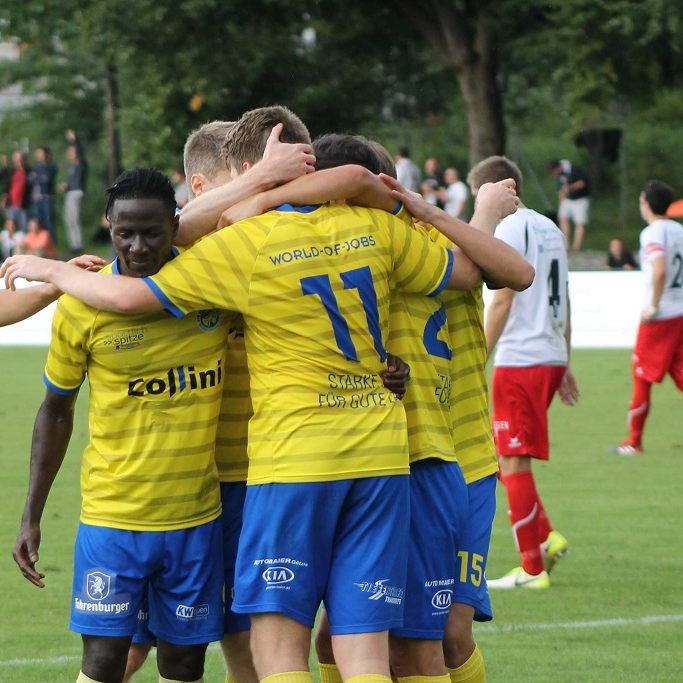 Cupschlager im Herrenriedstadion der Tabellennachbarn im Livestream ab 18.30 Uhr