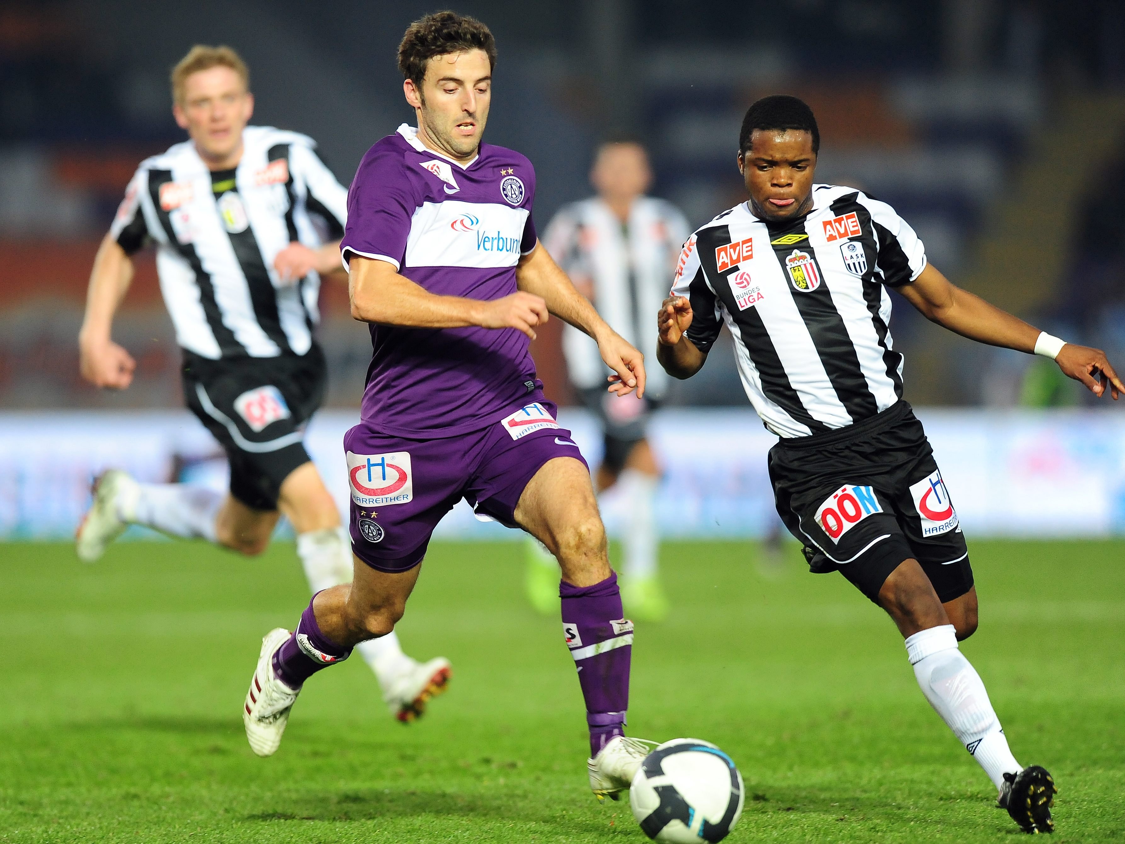 LIVE-Ticker zum Spiel LASK Linz gegen FK Austria Wien ab 18.30 Uhr. LIVE-Ticker zum Spiel LASK Linz gegen FK Austria Wien ab 18.30 Uhr.