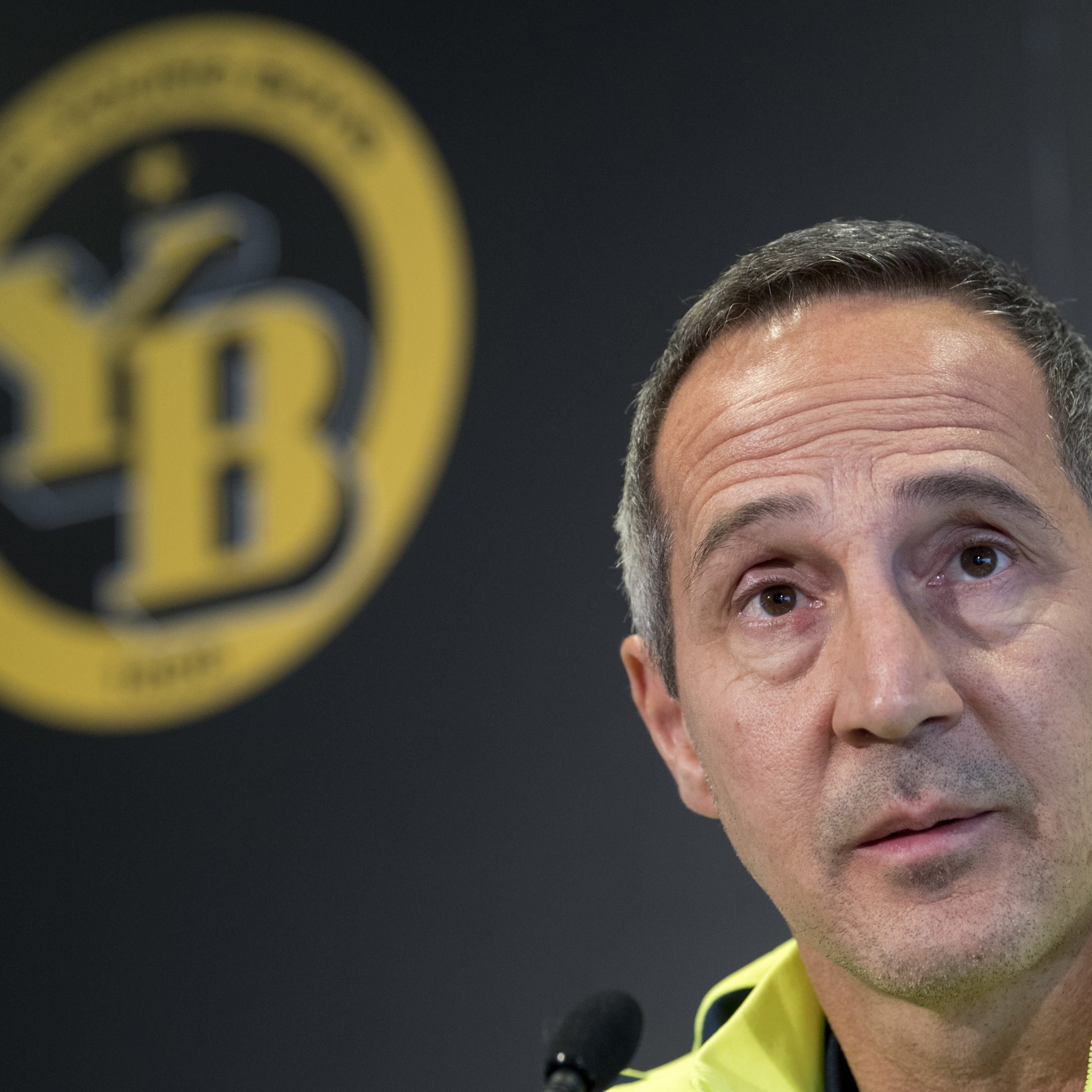 Adi Hütter steht vor seinem Meisterstück. Drei Jahre nach dem Double mit Red Bull Salzburg kann der 48-Jährige den Titel in der Schweizer Fußball-Liga fixieren.