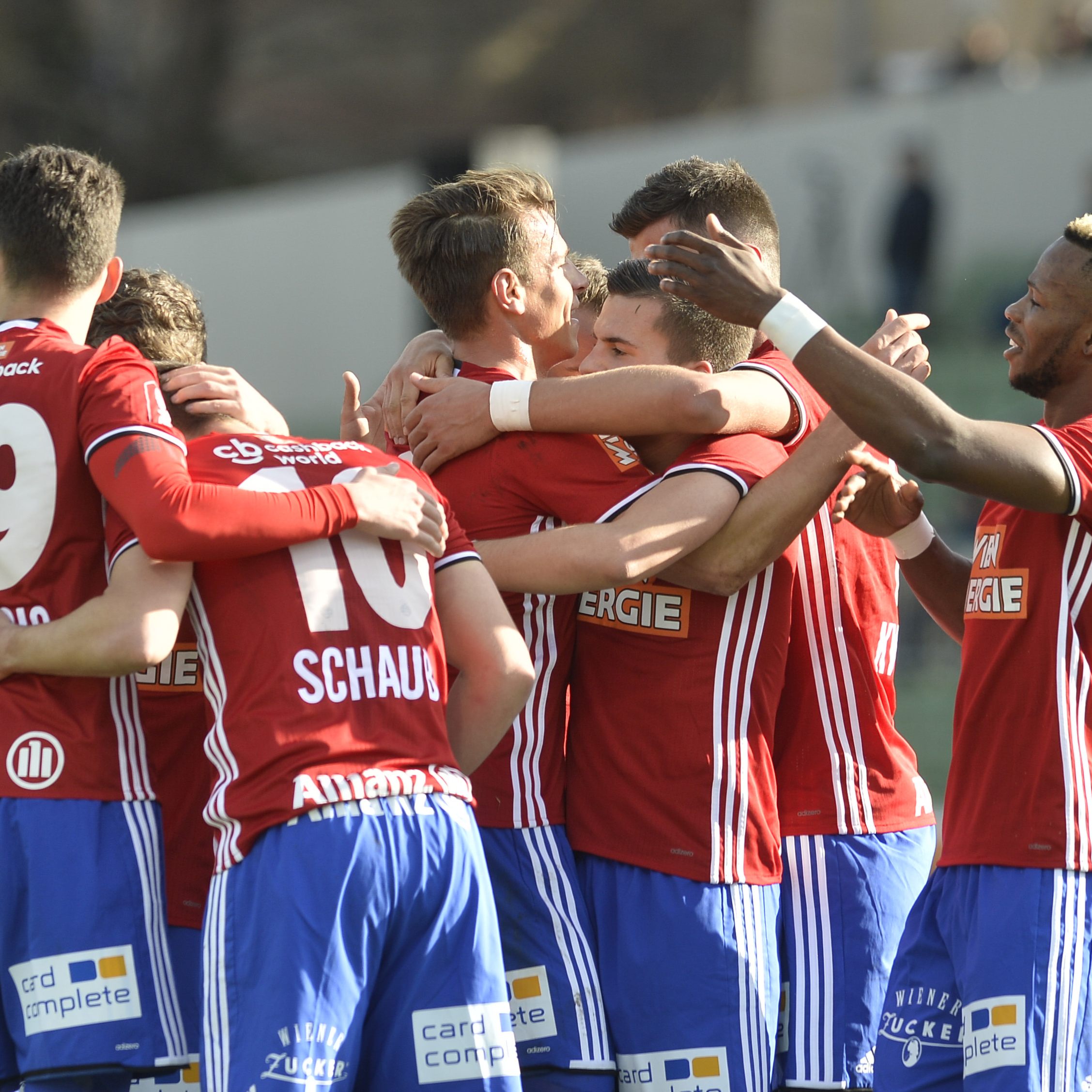 Rapid Wien siegt mit 4:2 über Mattersburg,