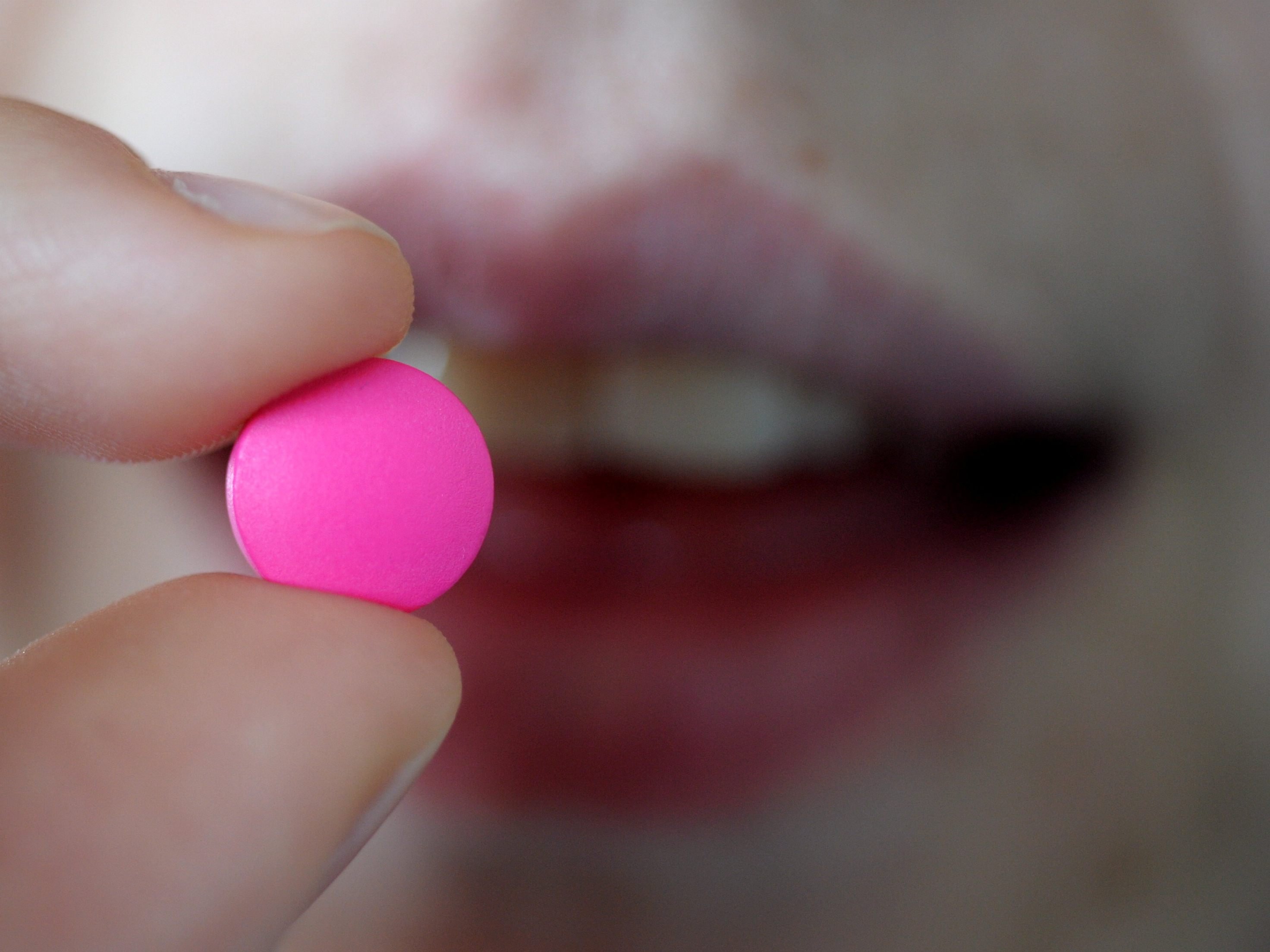 Forscher fanden jetzt heraus, dass Ibuprofen das Risiko für Herzstillstand erhöhen soll.