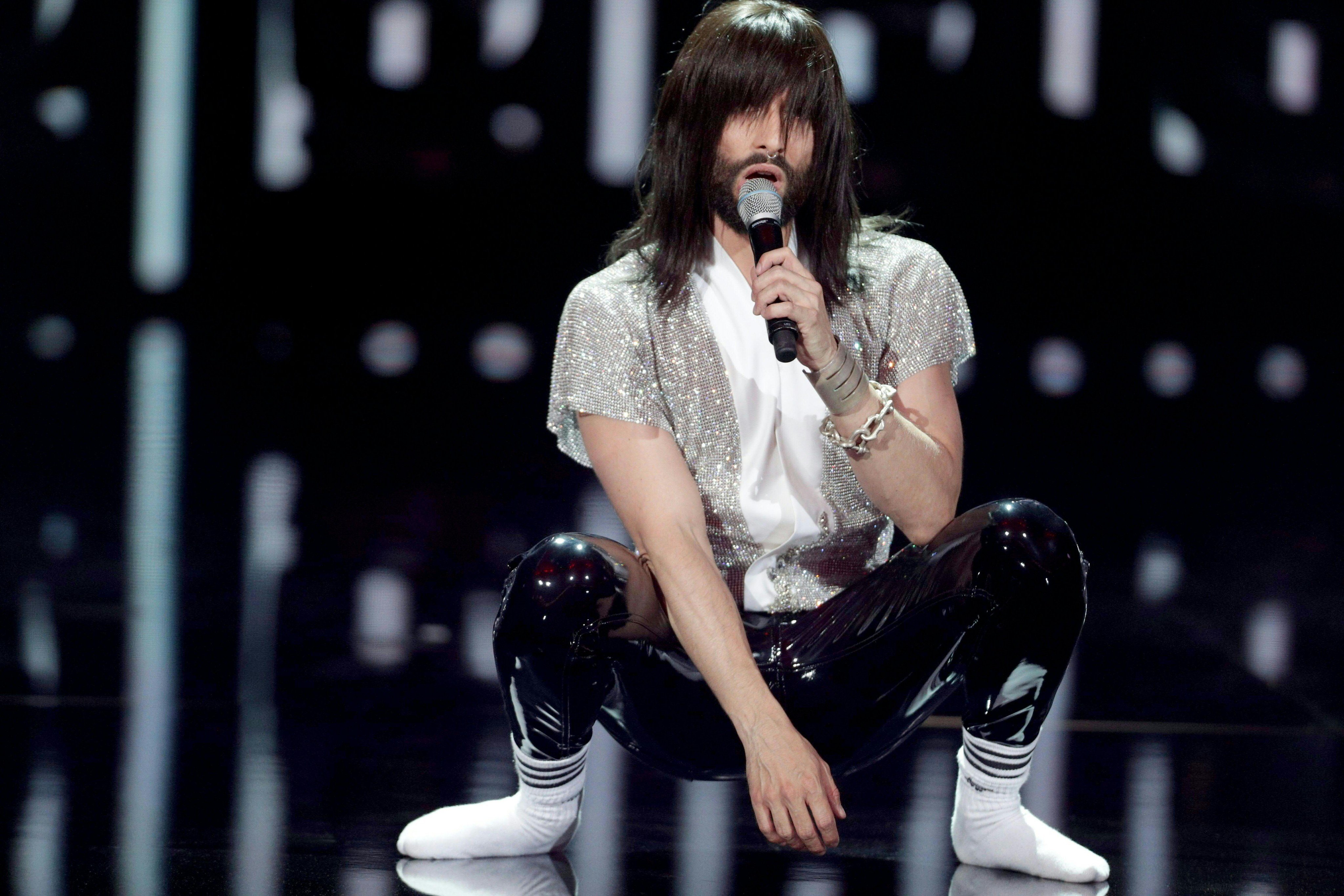 Conchita Wurst bei einem Auftritt. Conchita Wurst bei einem Auftritt.