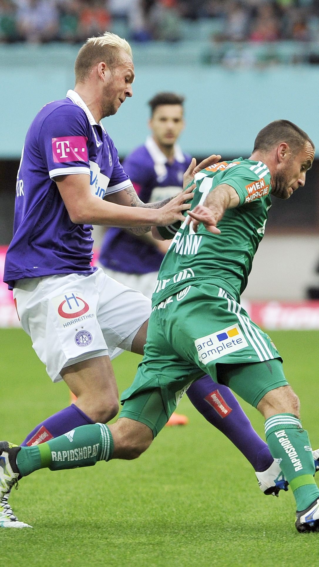 Fußball-Fan verletzte Fotografin bei Wiener Derby.