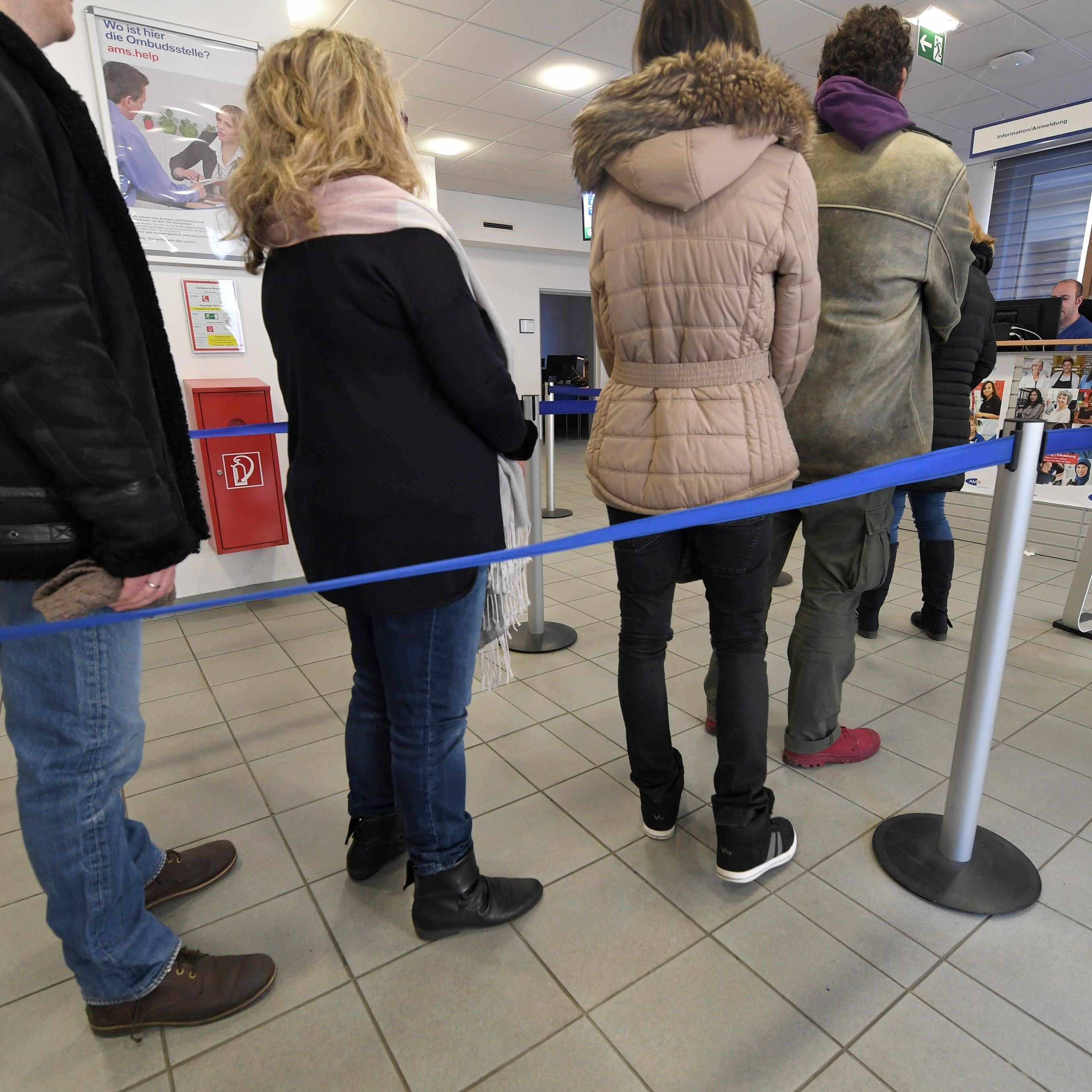 Deutlich weniger Arbeitslose im März im Vergleich zum Vorjahr