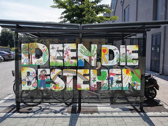 Rhomberg unterstützt die sanfte Mobilität – unter anderem mit eigenen Mobilitätsstationen. Rhomberg unterstützt die sanfte Mobilität – unter anderem mit eigenen Mobilitätsstationen.
