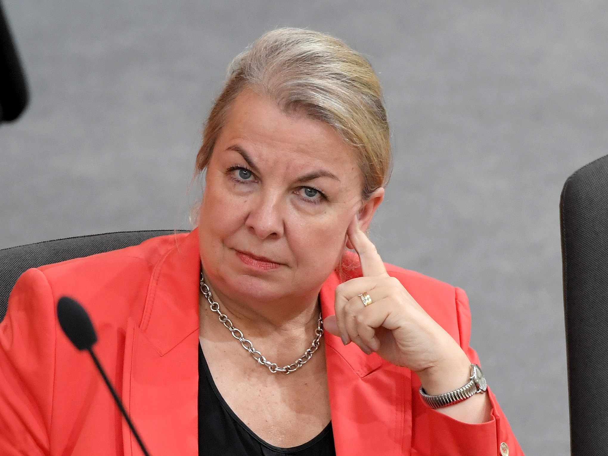 Die Gesundheitsministerin wurde für die Pläne rund um die AUVA heftig kritisiert