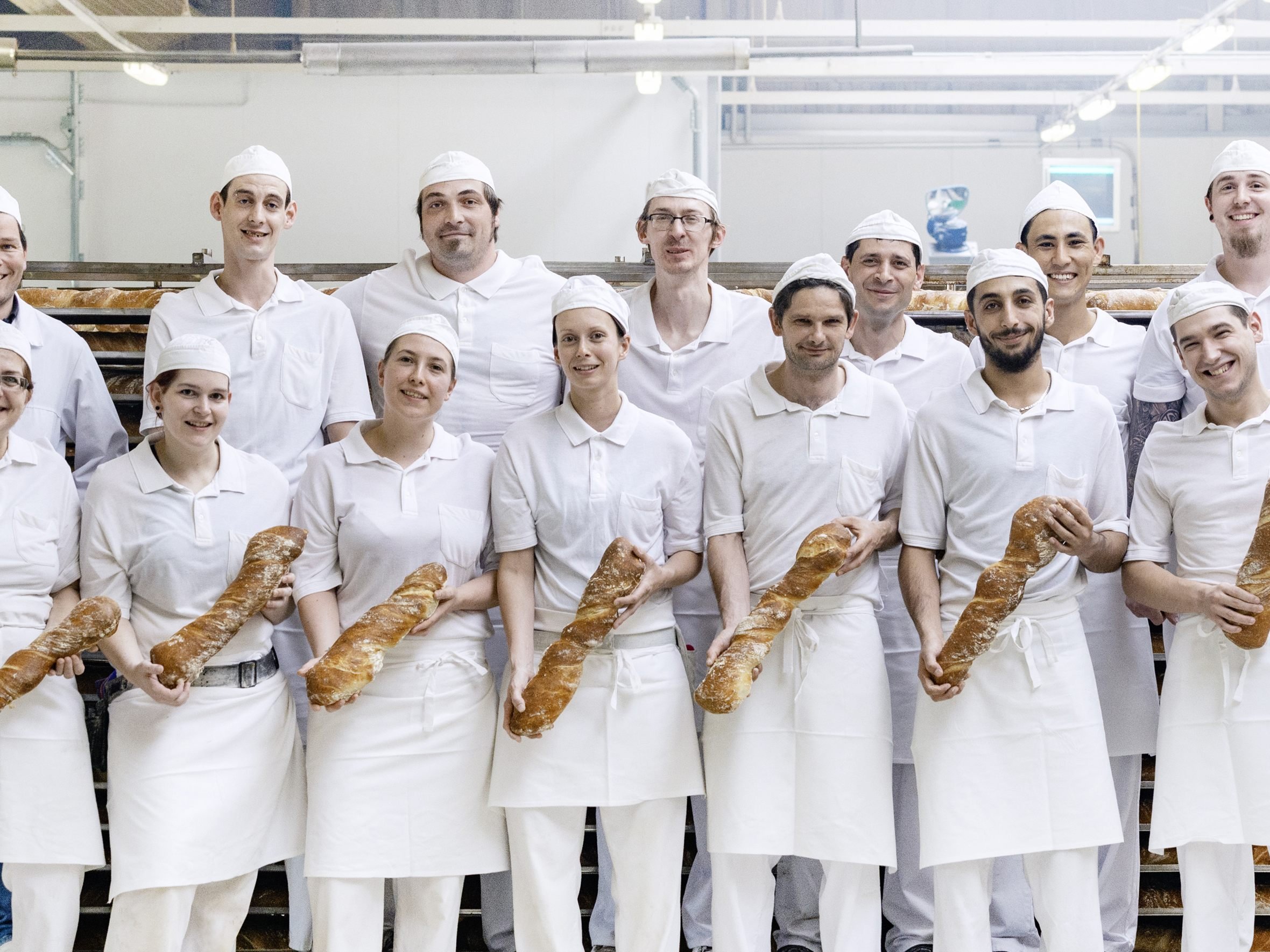 Bildunterschrift: Das stolze Team der Alois Hammerl Landbäckerei