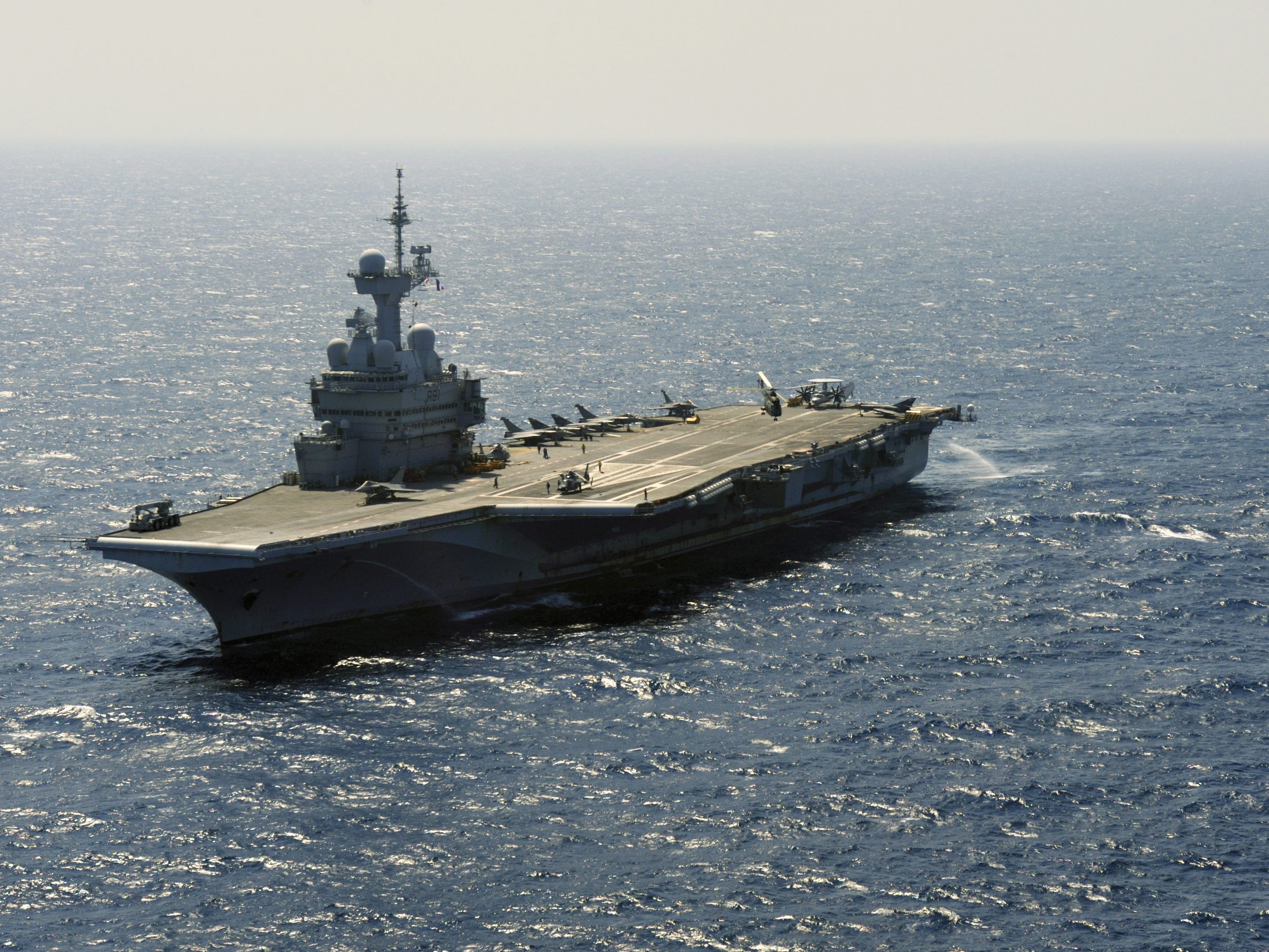 Warnungen wegen möglichem Militärschlag.