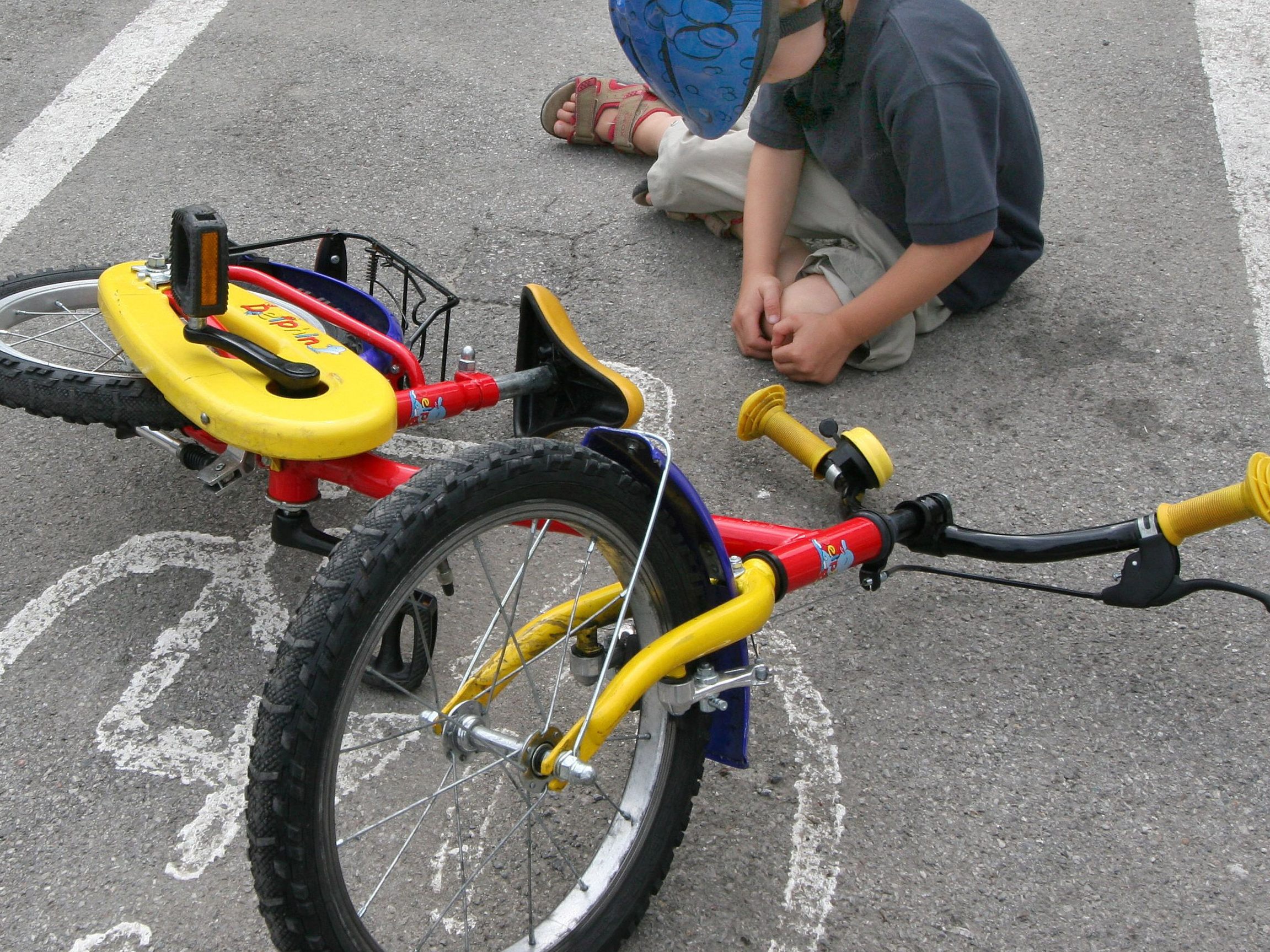 Die 10-Jährige war mit ihrem Mountainbike unterwegs (Symbolbild). Die 10-Jährige war mit ihrem Mountainbike unterwegs (Symbolbild).