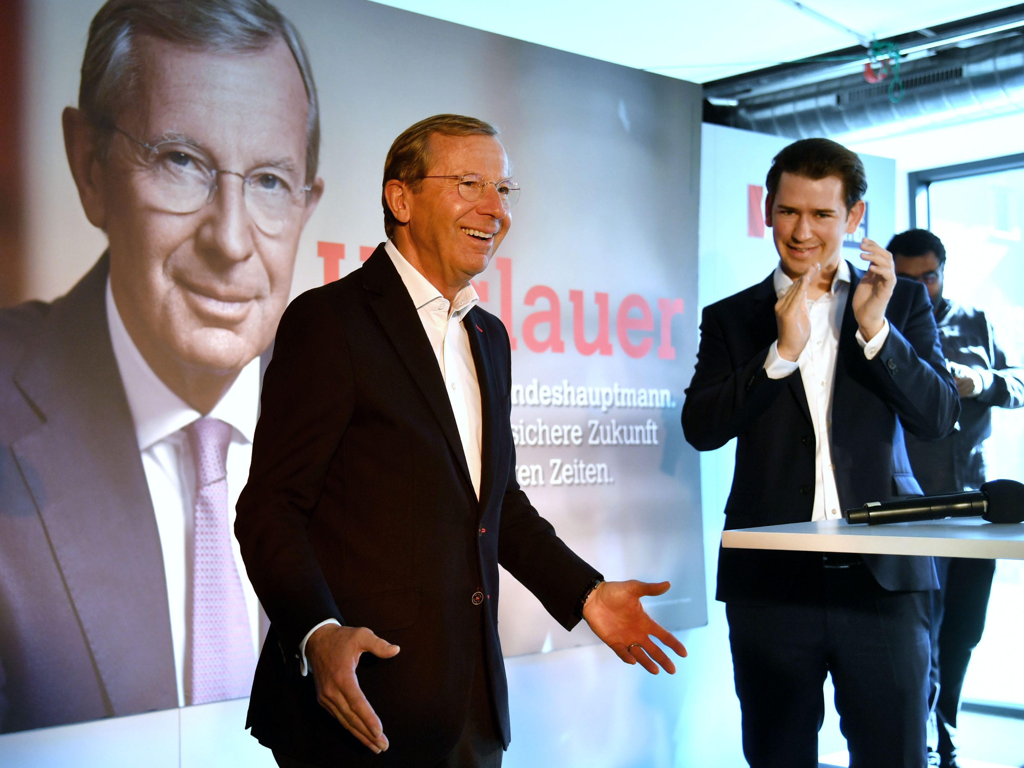 Sebastian Kurz freut sich über den Sieg von Wilfried Haslauer in Salzburg Sebastian Kurz freut sich über den Sieg von Wilfried Haslauer in Salzburg