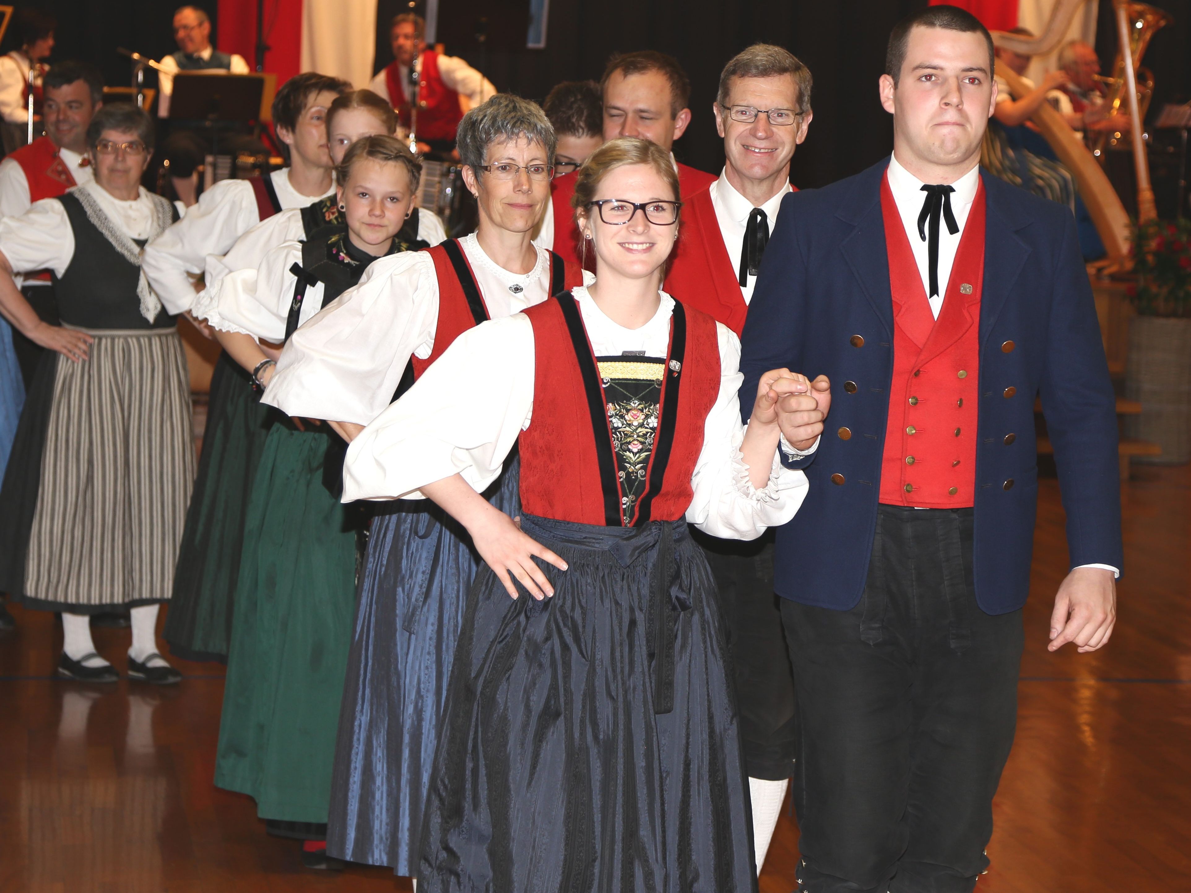 Offenes Volkstanzen