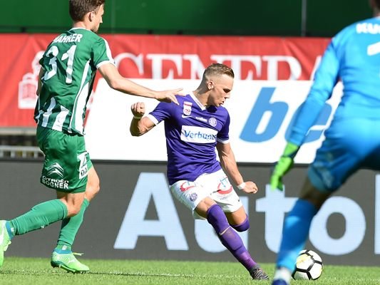 In der Nachspielzeit fiel das entscheidende Tor. In der Nachspielzeit fiel das entscheidende Tor.