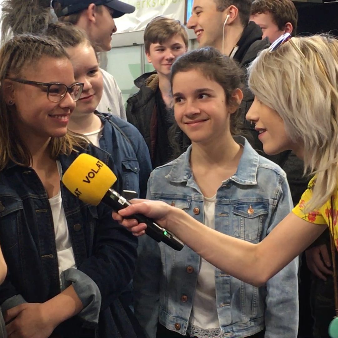 Jung und Alt interessierten sich für die Youtuber.