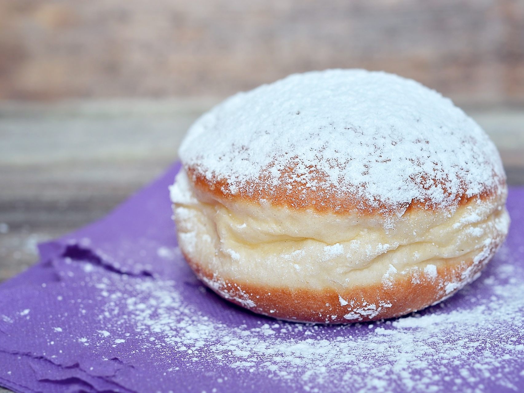 Erst mit einem Gratis-Krapfen konnte die Frau überzeugt werden.