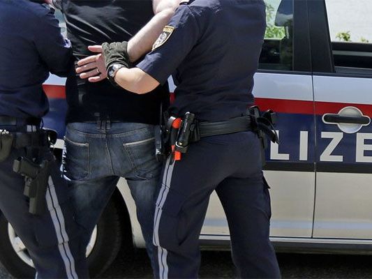 Die zwei Drogendealer sollen Methamphetamin in Wien verkauft haben. Die zwei Drogendealer sollen Methamphetamin in Wien verkauft haben.